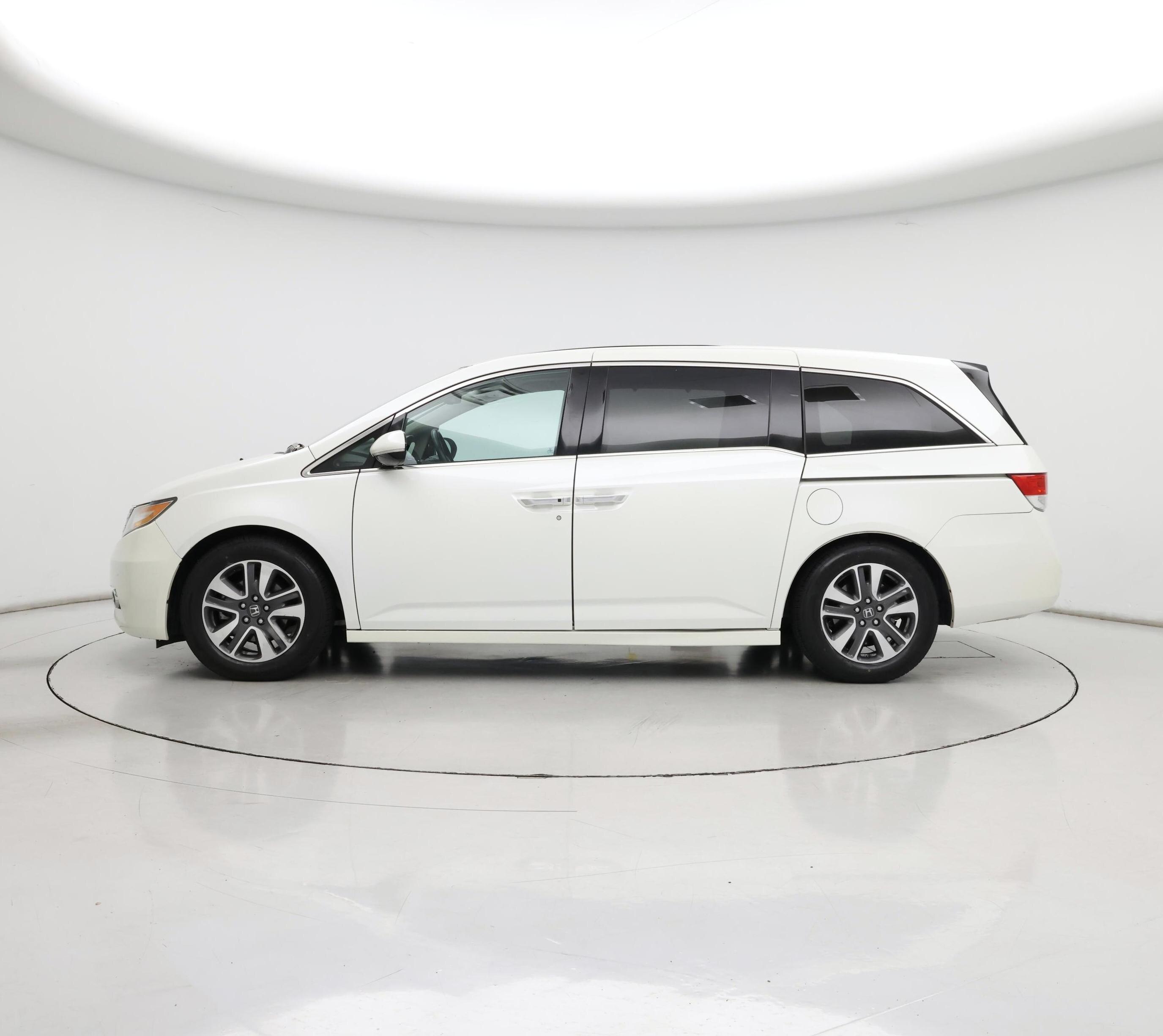 Thumbnail: 2014 Honda Odyssey - 3