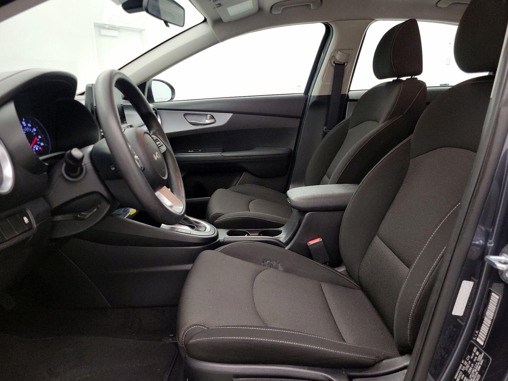 Thumbnail: 2023 Kia Forte - 11