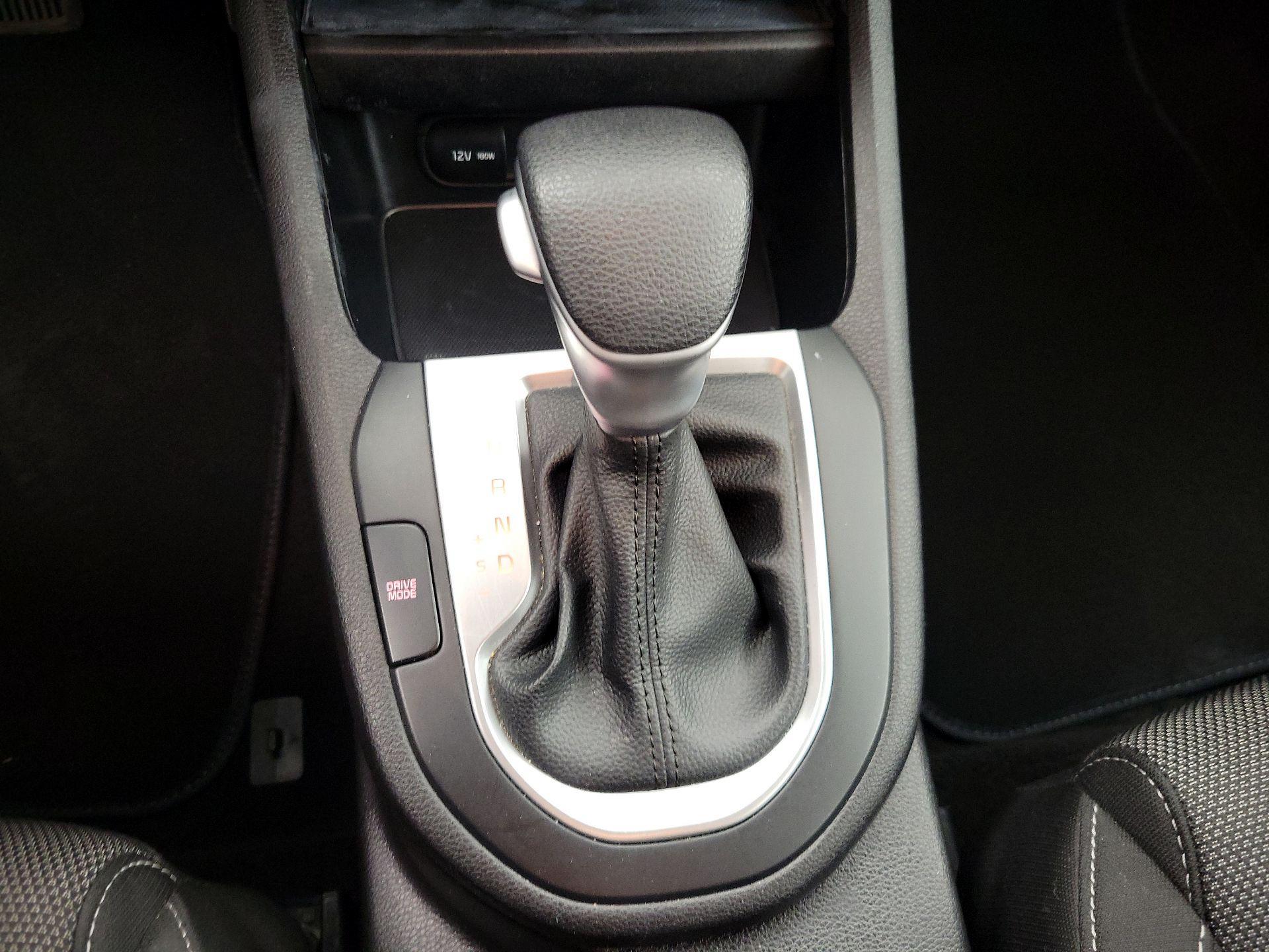 Thumbnail: 2023 Kia Forte - 17