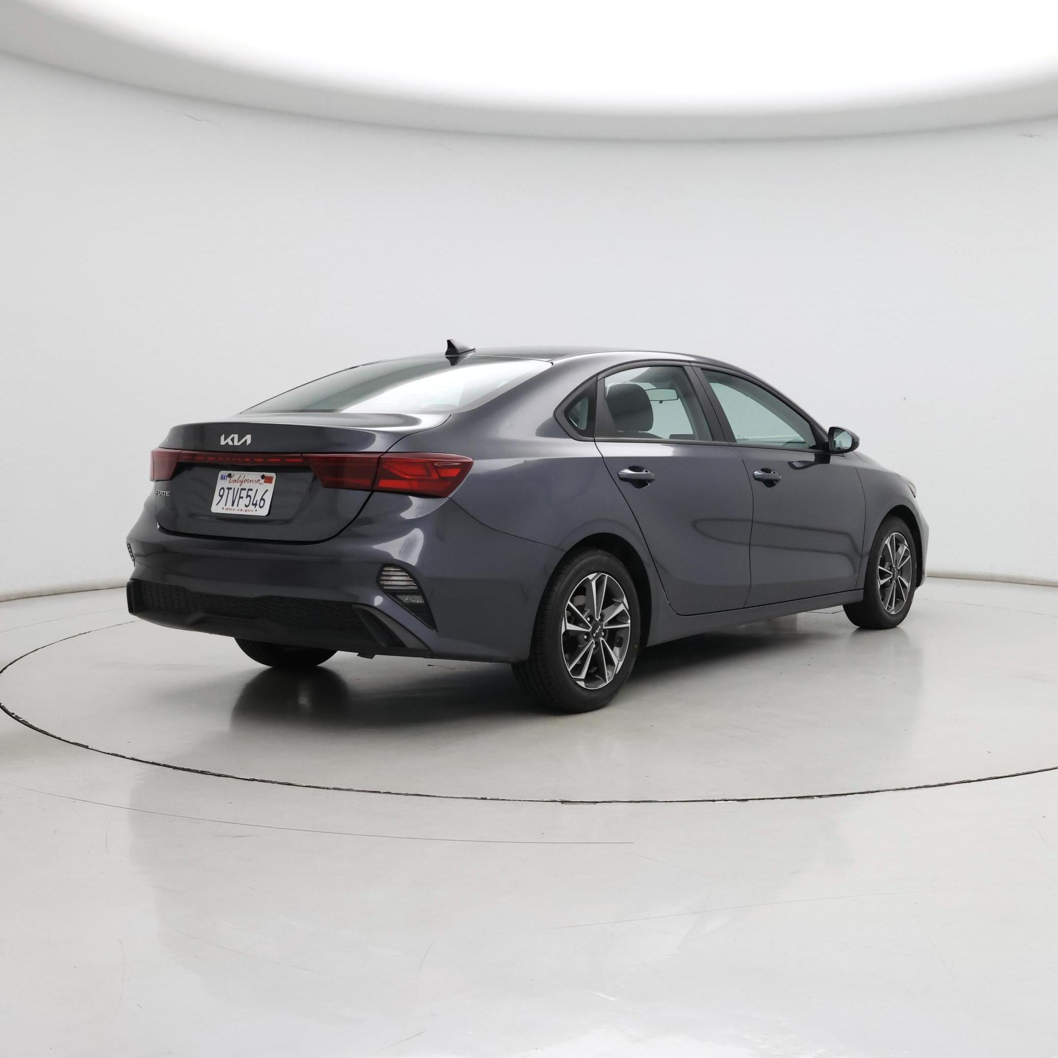Thumbnail: 2023 Kia Forte - 8