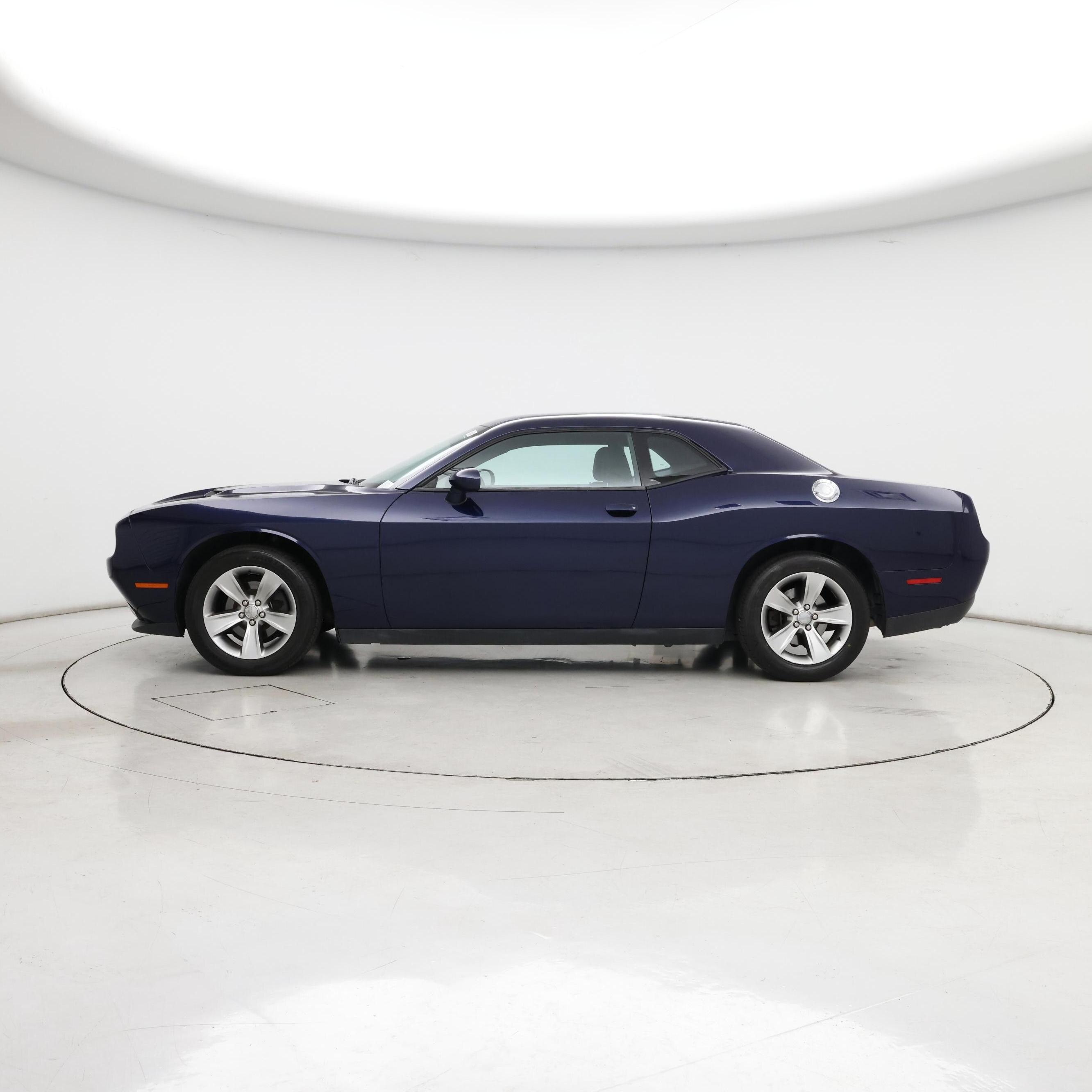 Thumbnail: 2016 Dodge Challenger - 3