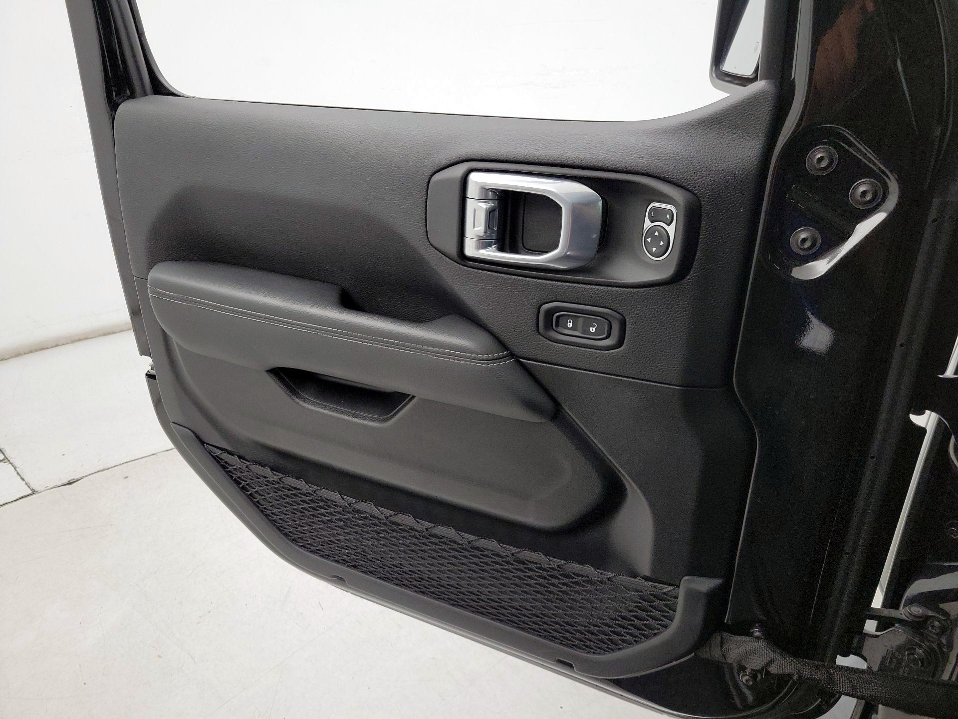 Thumbnail: 2021 Jeep Wrangler - 12