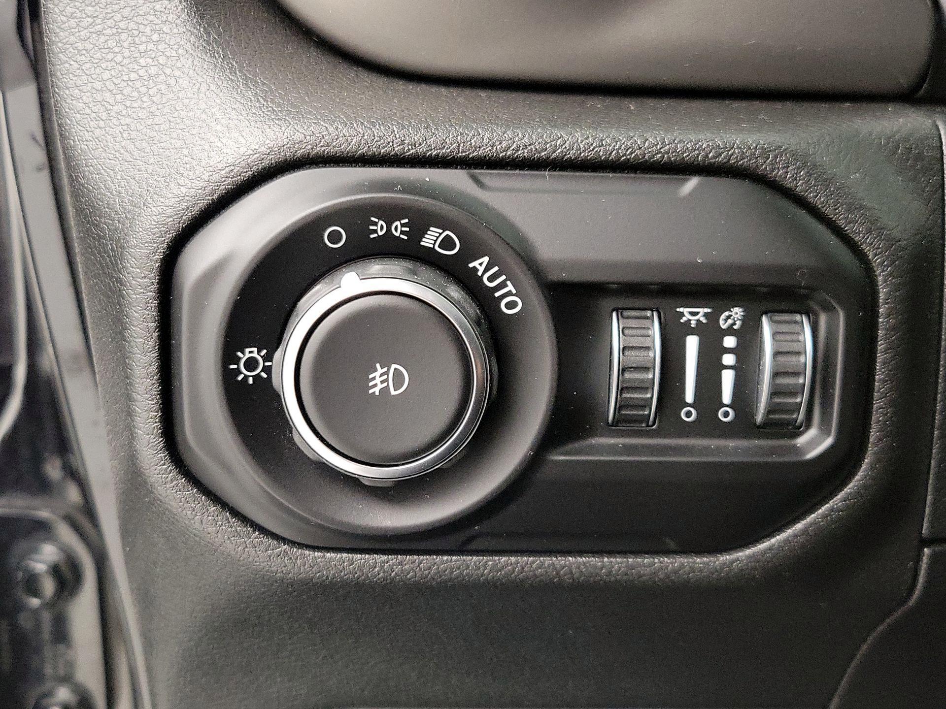 Thumbnail: 2021 Jeep Wrangler - 13
