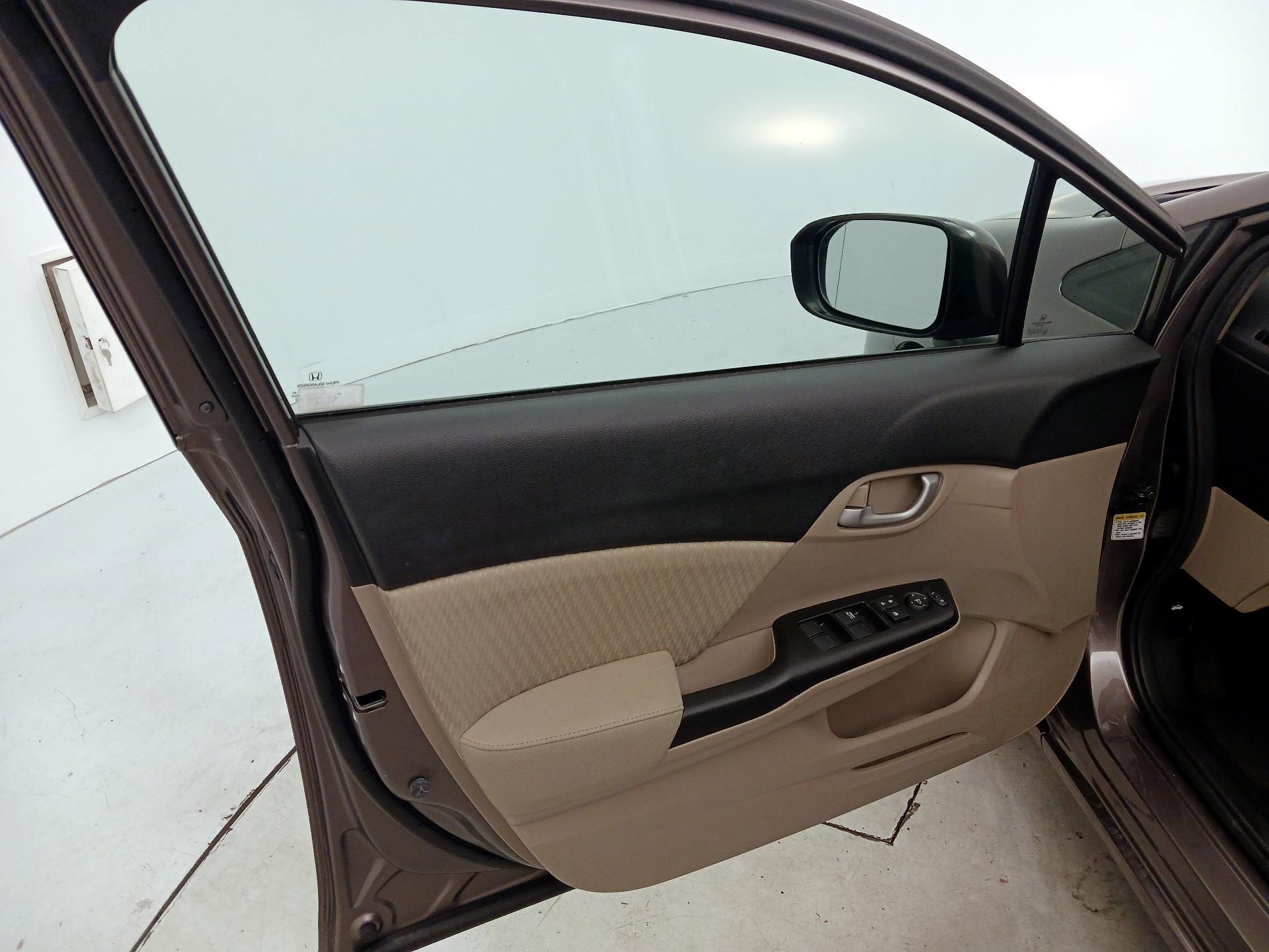 Thumbnail: 2015 Honda Civic - 12
