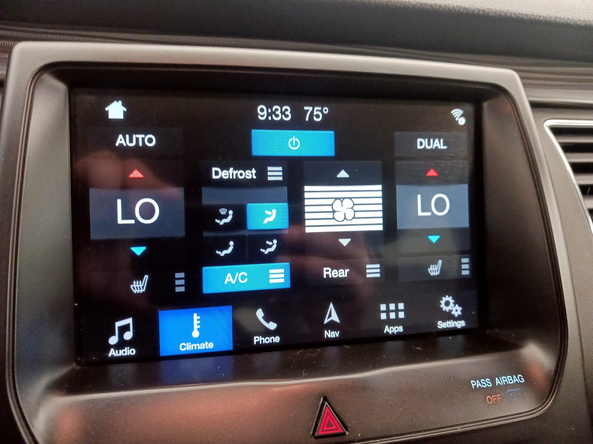 Thumbnail: 2019 Ford Flex - 17