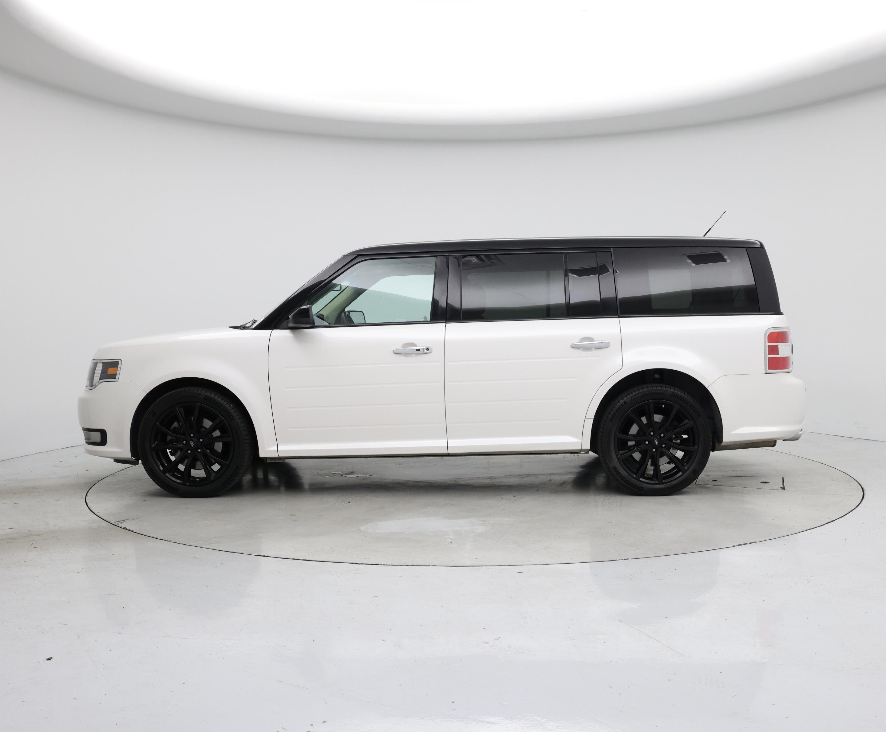 Thumbnail: 2019 Ford Flex - 3
