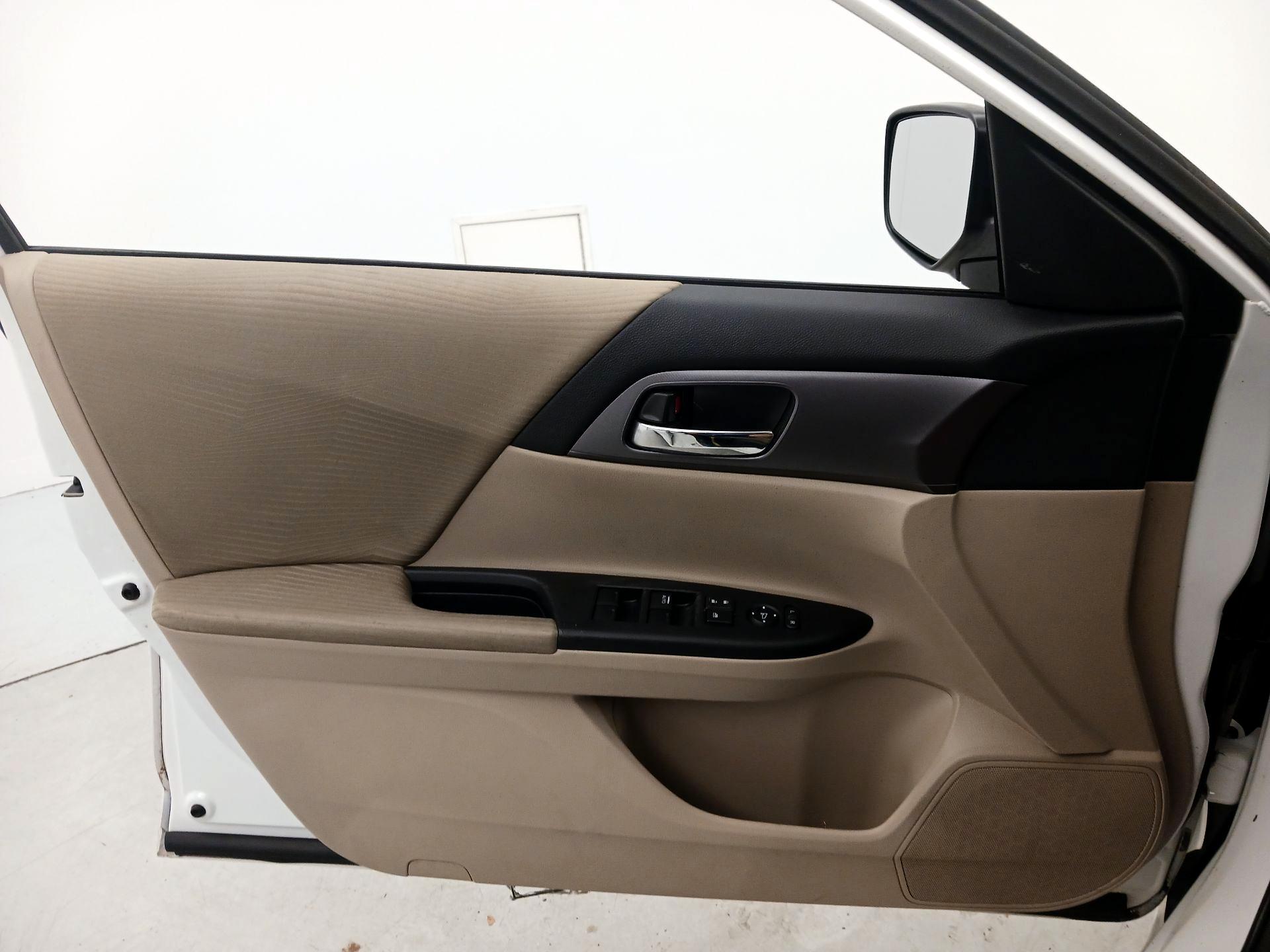 Thumbnail: 2014 Honda Accord - 12