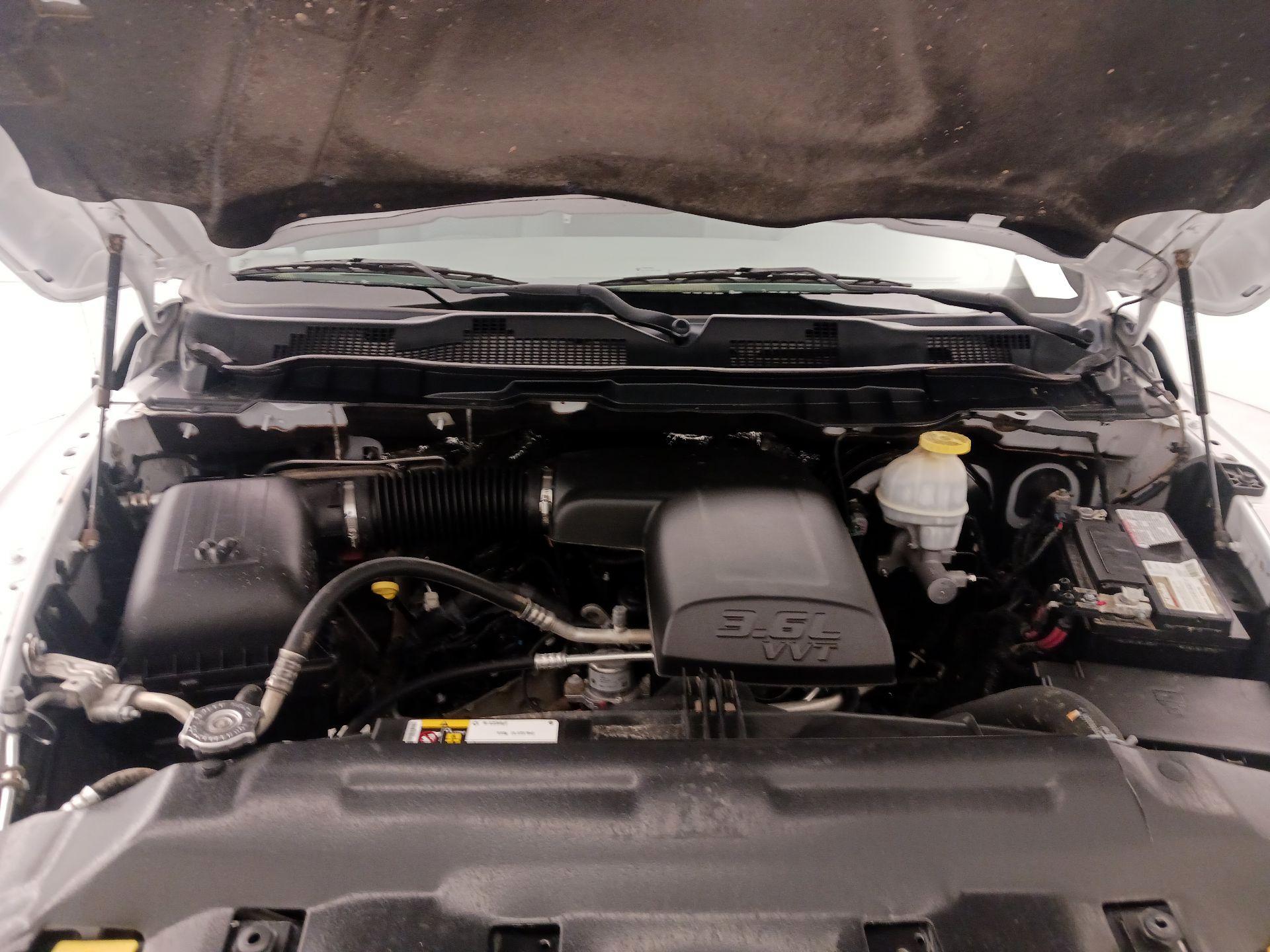 Thumbnail: 2019 RAM 1500 Classic - 19
