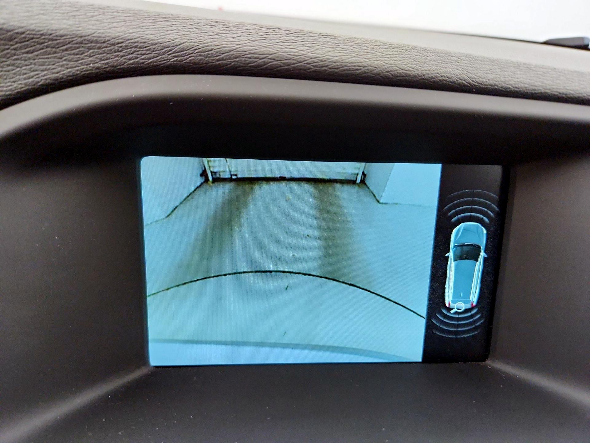 Thumbnail: 2016 Volvo V60 - 15