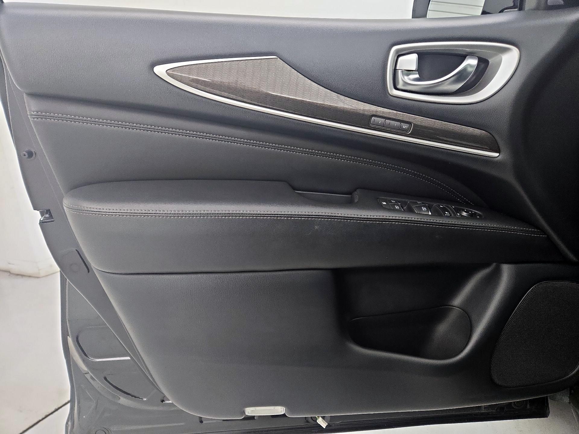 Thumbnail: 2019 INFINITI QX60 - 12