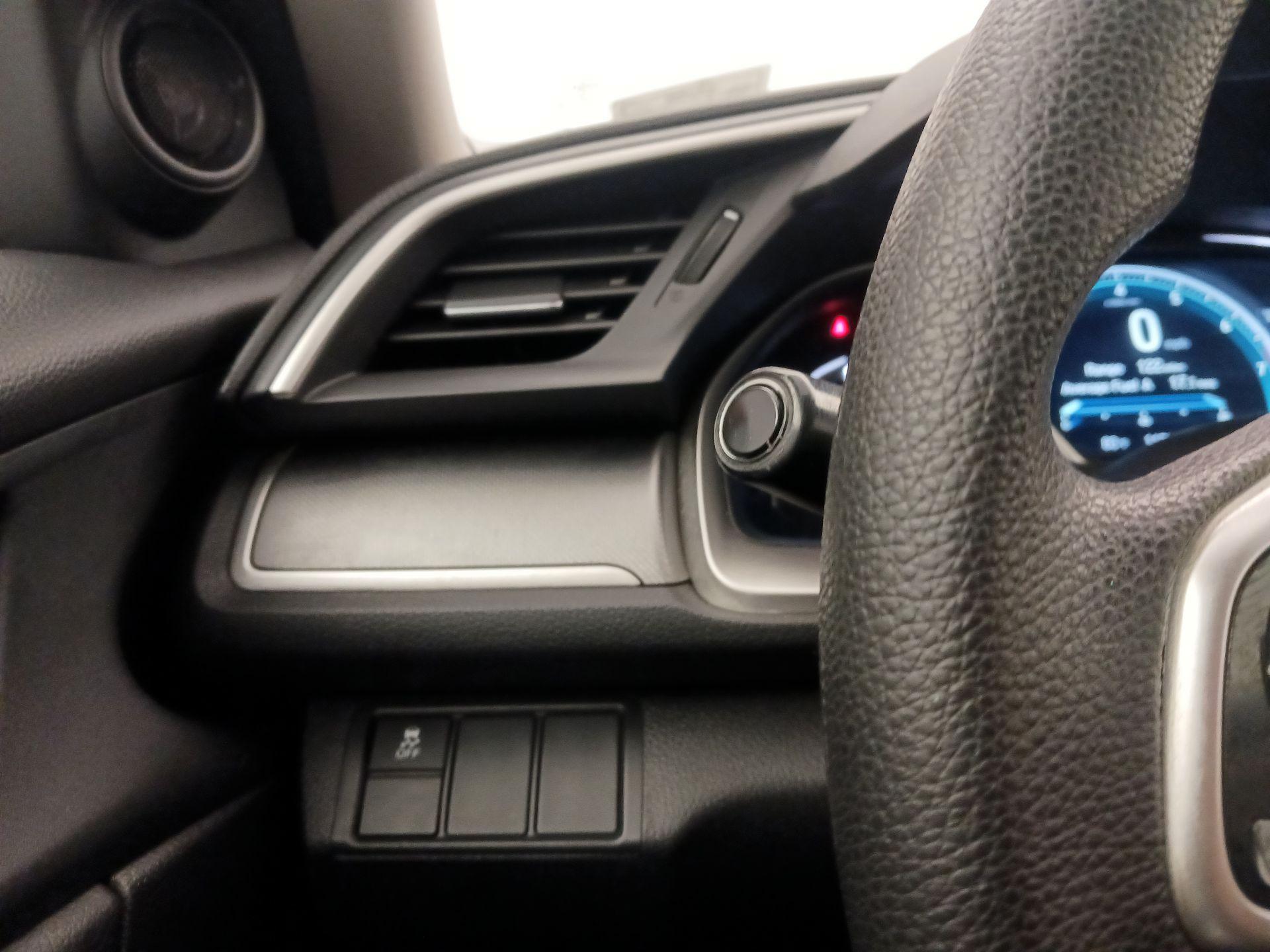 Thumbnail: 2016 Honda Civic - 13