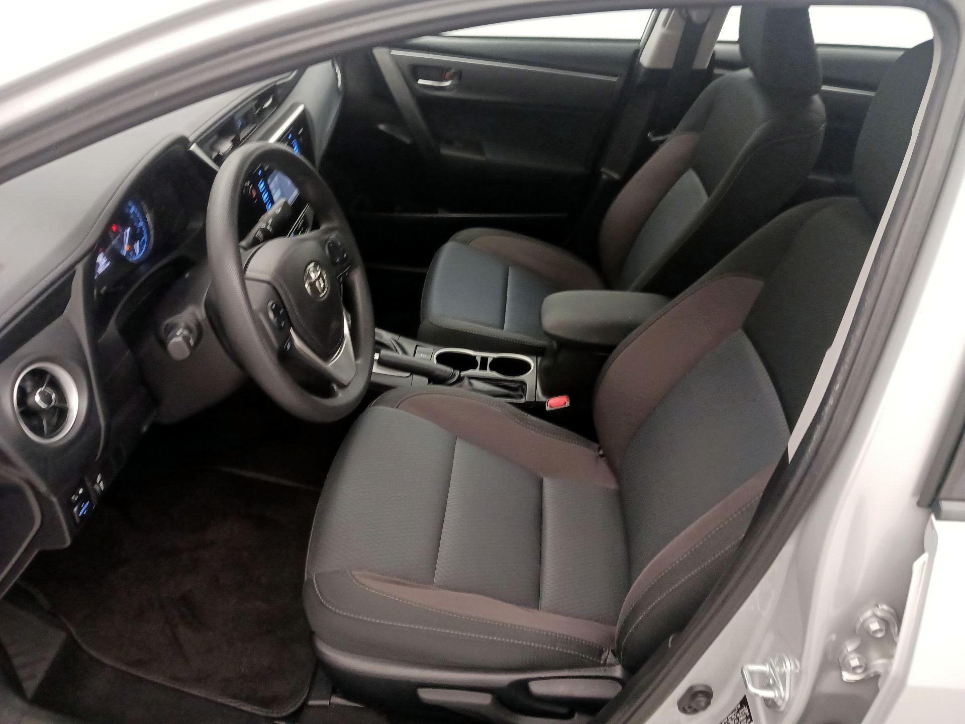 Thumbnail: 2017 Toyota Corolla - 11