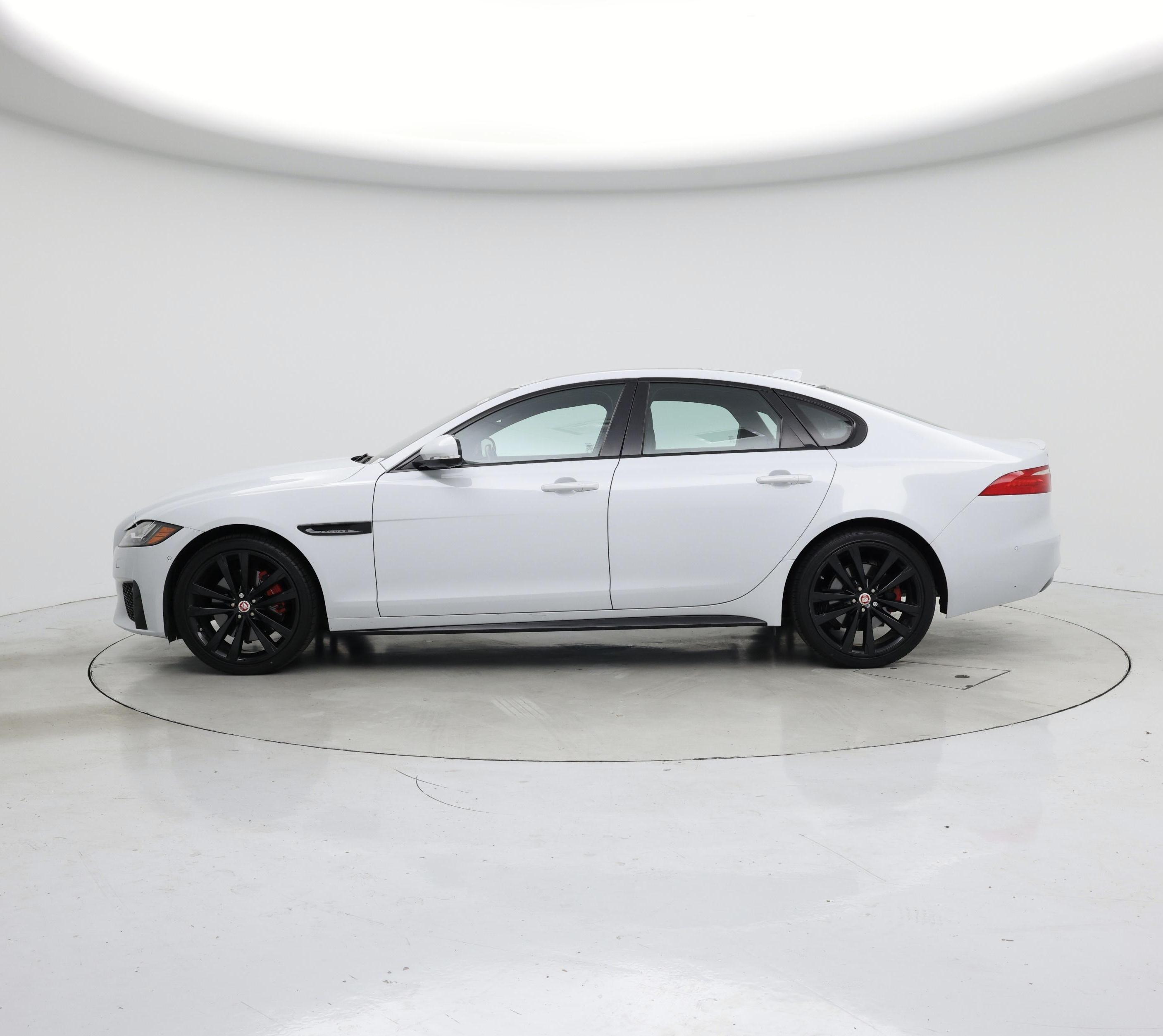 Thumbnail: 2016 Jaguar XF - 3
