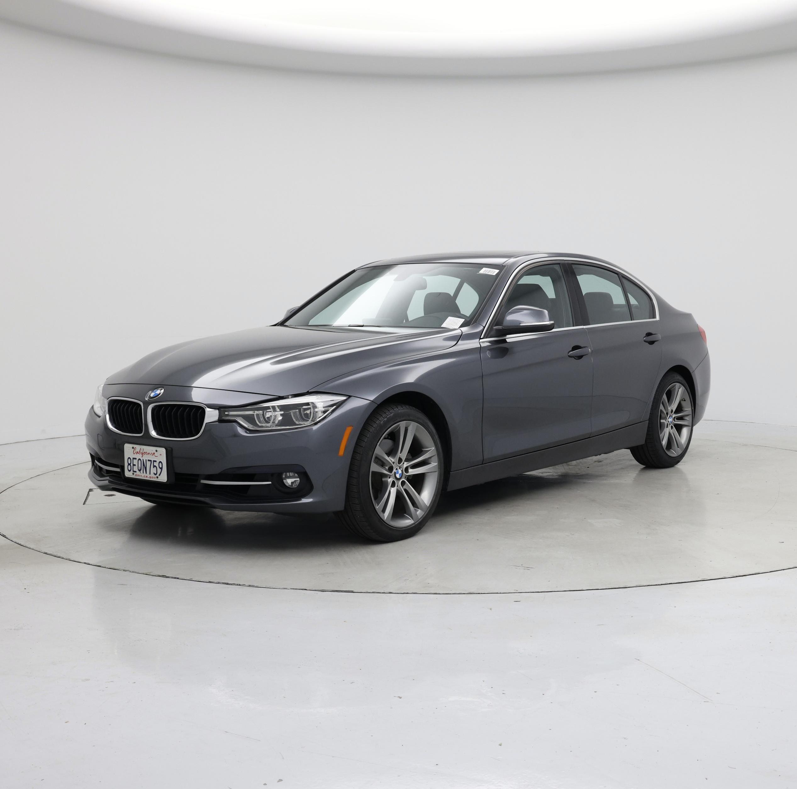 Thumbnail: 2018 BMW 3 Series - 4