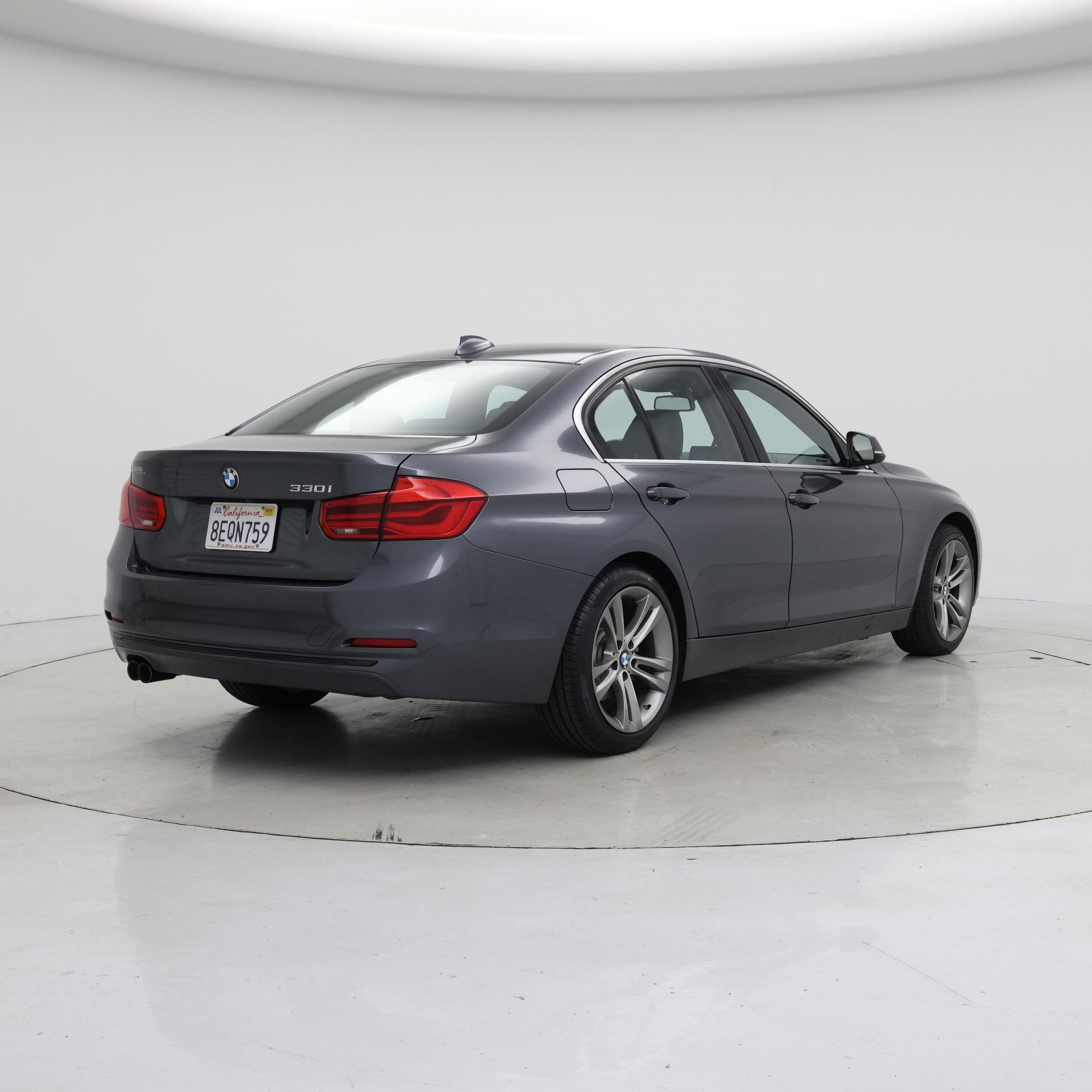 Thumbnail: 2018 BMW 3 Series - 8