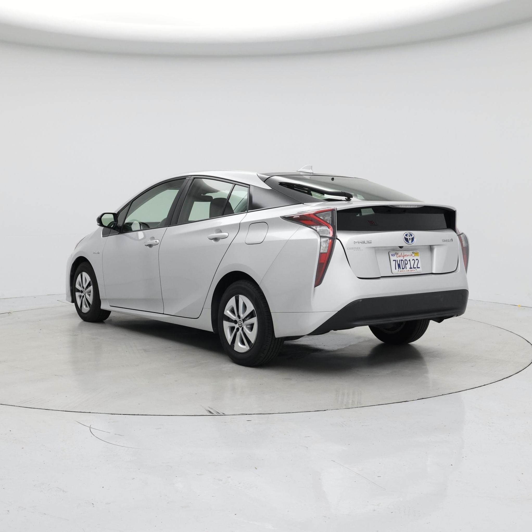 Thumbnail: 2016 Toyota Prius - 2