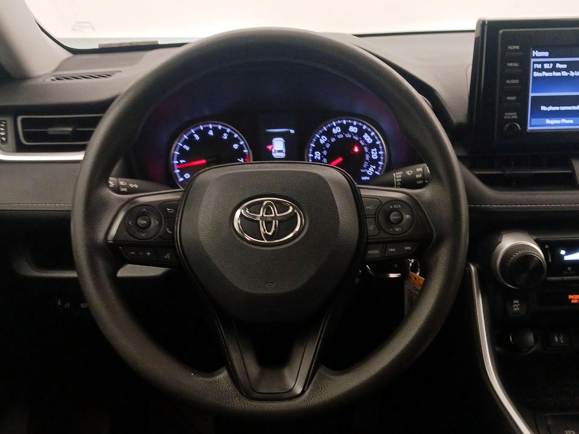 Thumbnail: 2019 Toyota RAV4 - 10