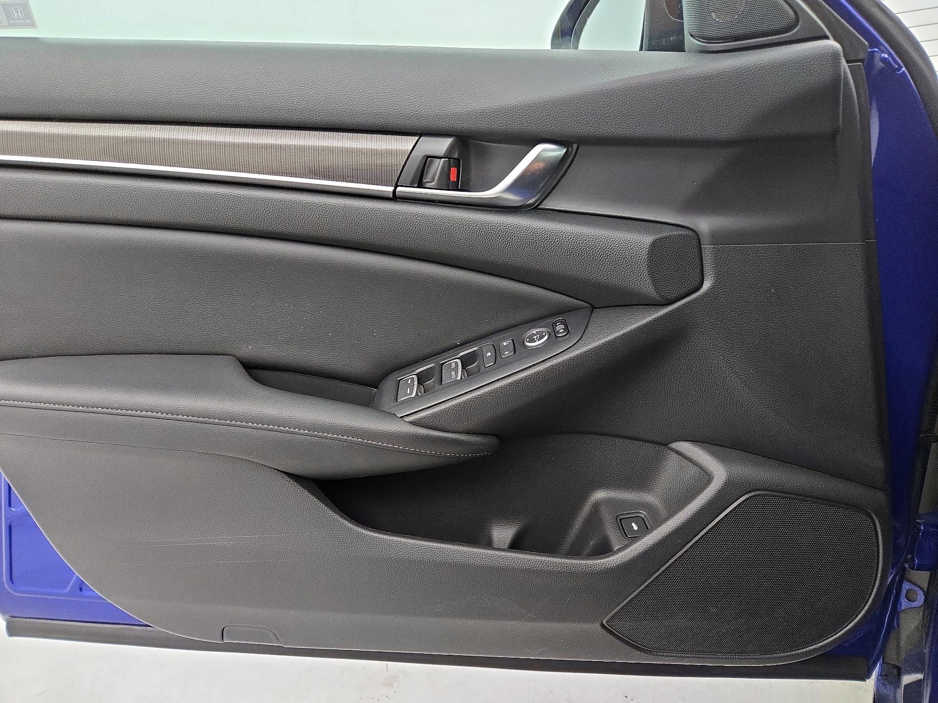 Thumbnail: 2021 Honda Accord - 10