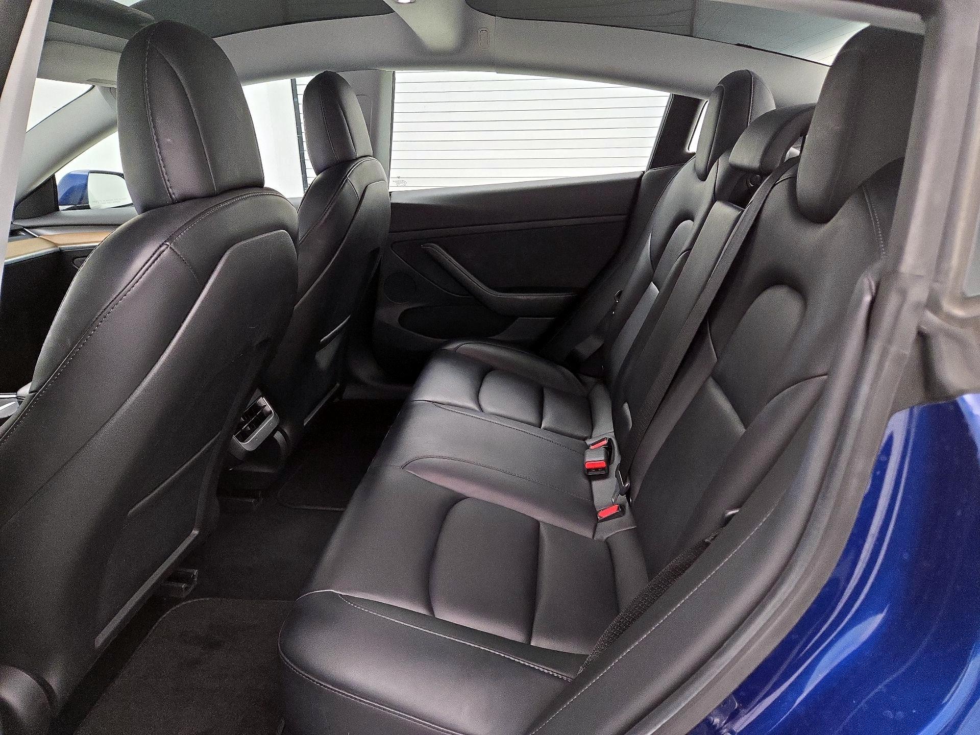 Thumbnail: 2021 Tesla Model 3 - 20