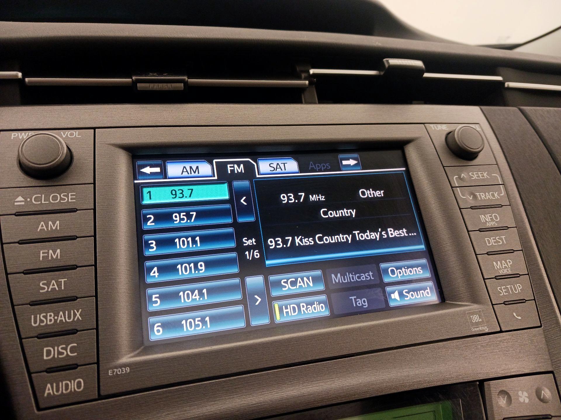 Thumbnail: 2014 Toyota Prius - 16