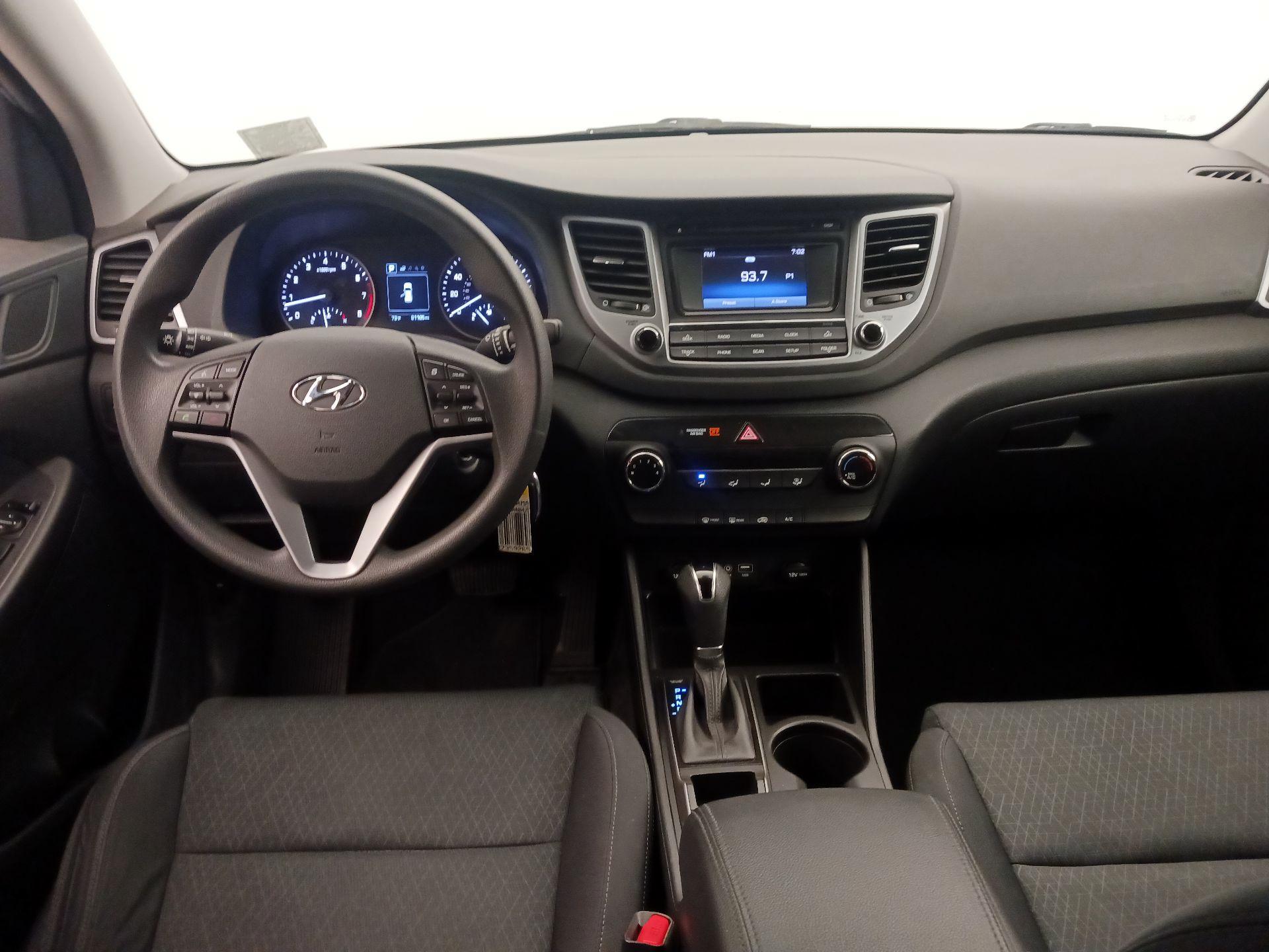 Thumbnail: 2017 Hyundai Tucson - 9