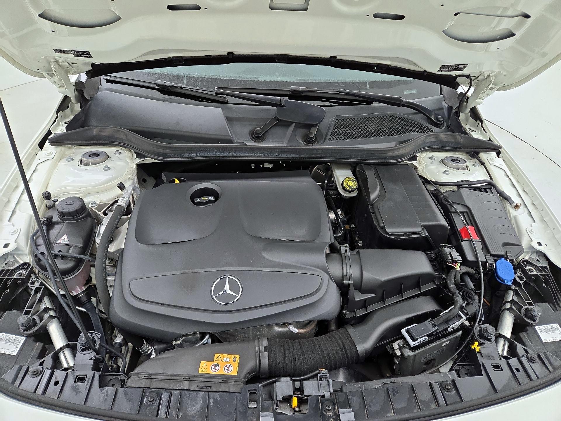 Thumbnail: 2018 Mercedes-Benz GLA - 20