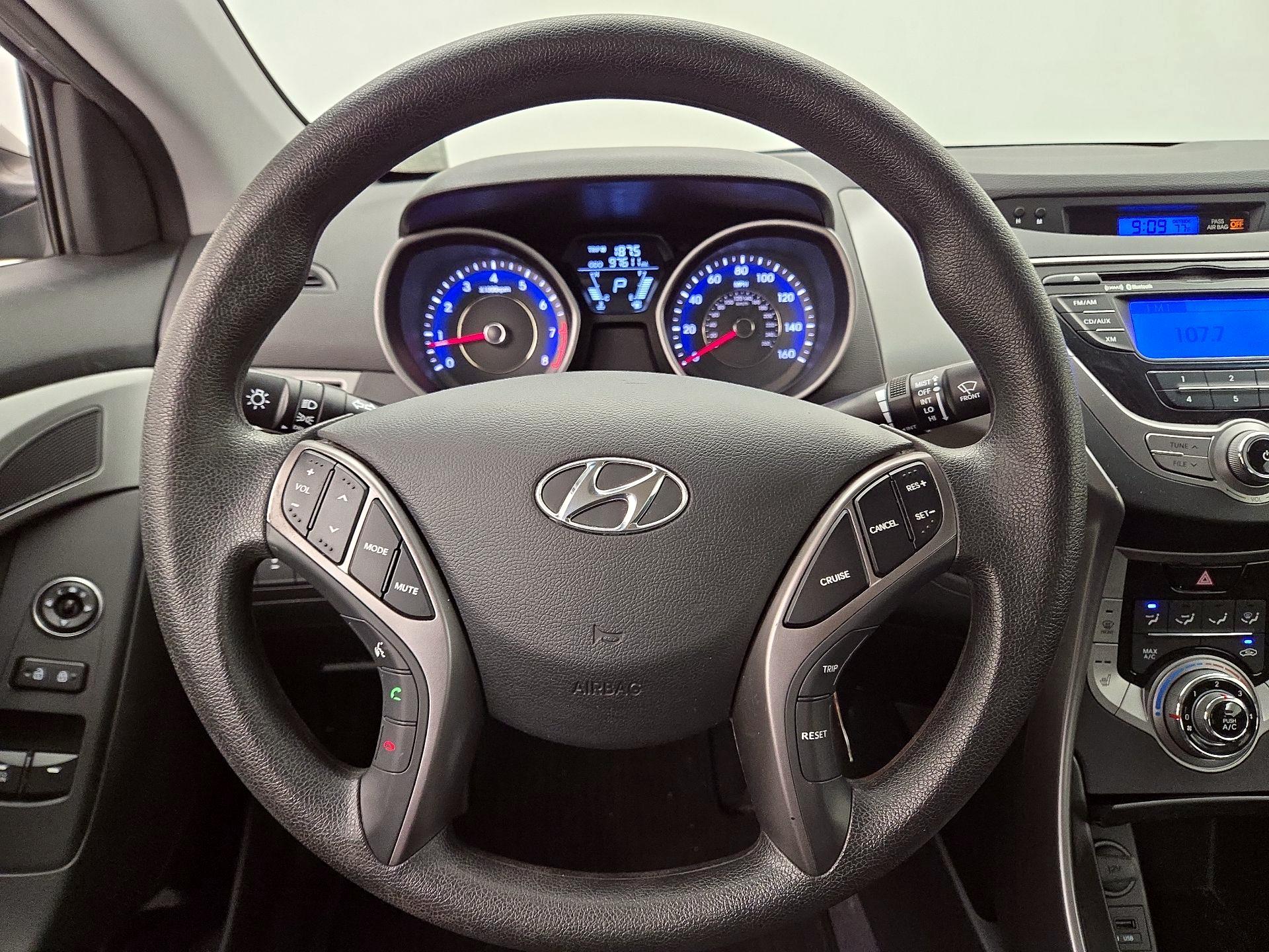 Thumbnail: 2013 Hyundai Elantra - 10