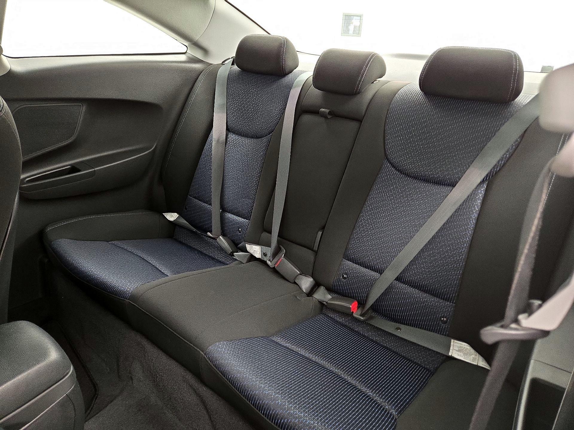 Thumbnail: 2013 Hyundai Elantra - 18