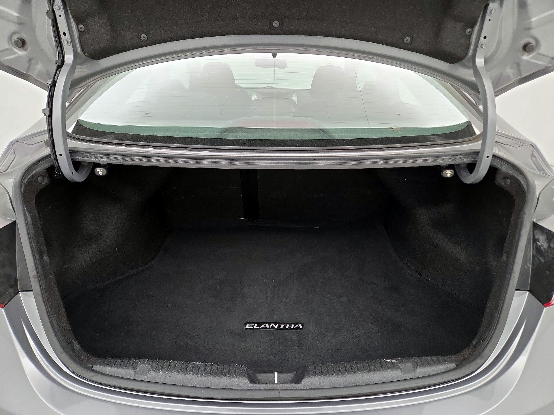 Thumbnail: 2013 Hyundai Elantra - 19