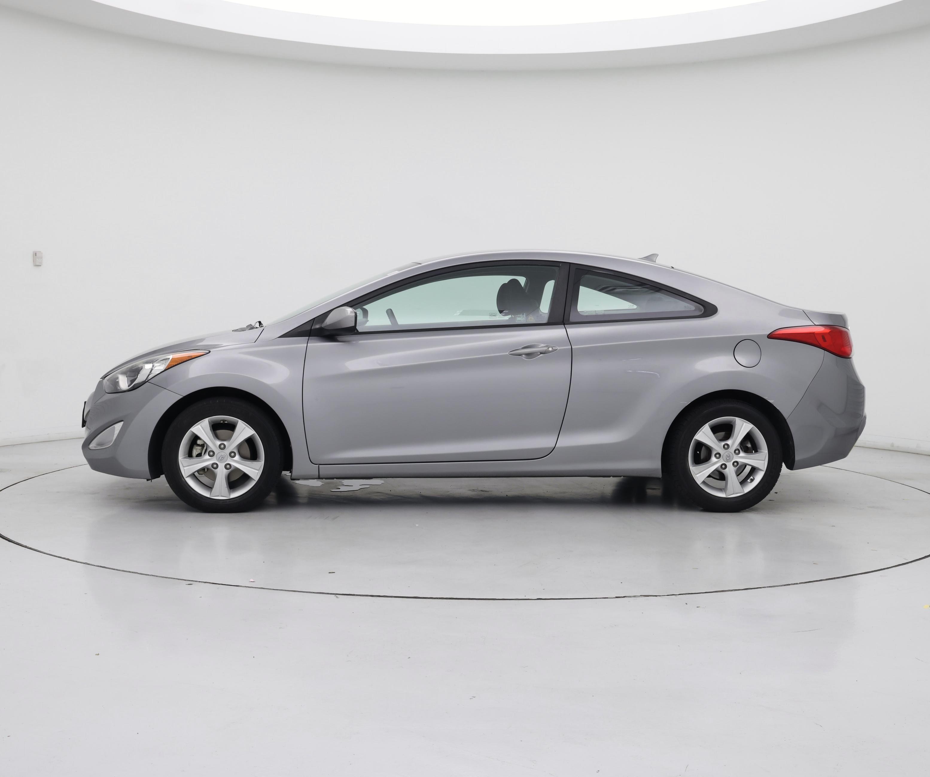 Thumbnail: 2013 Hyundai Elantra - 3