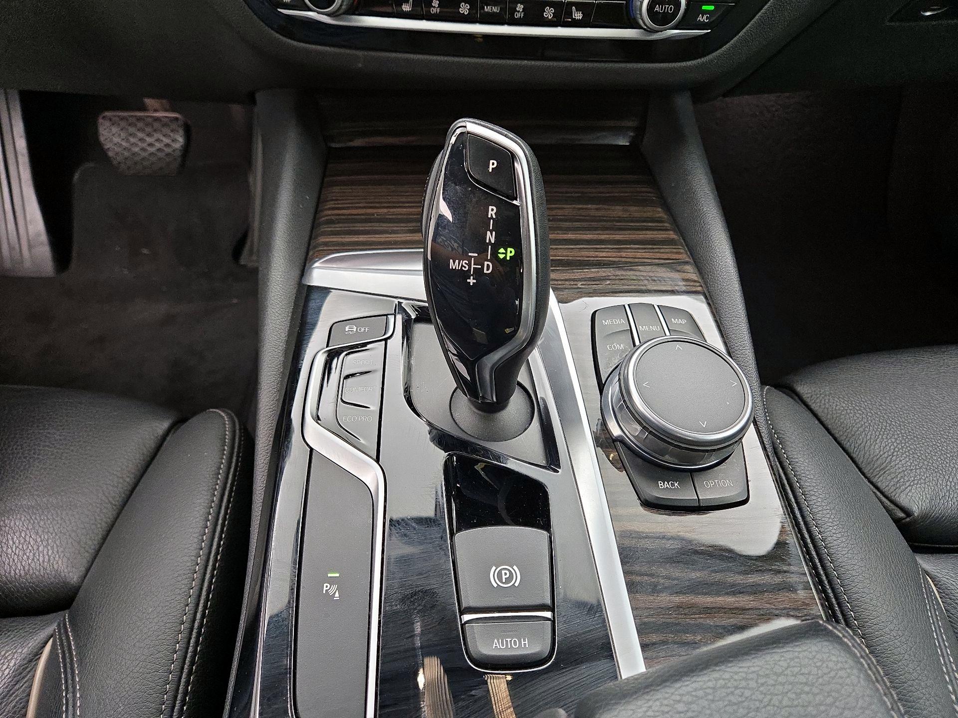 Thumbnail: 2018 BMW 5 Series - 18