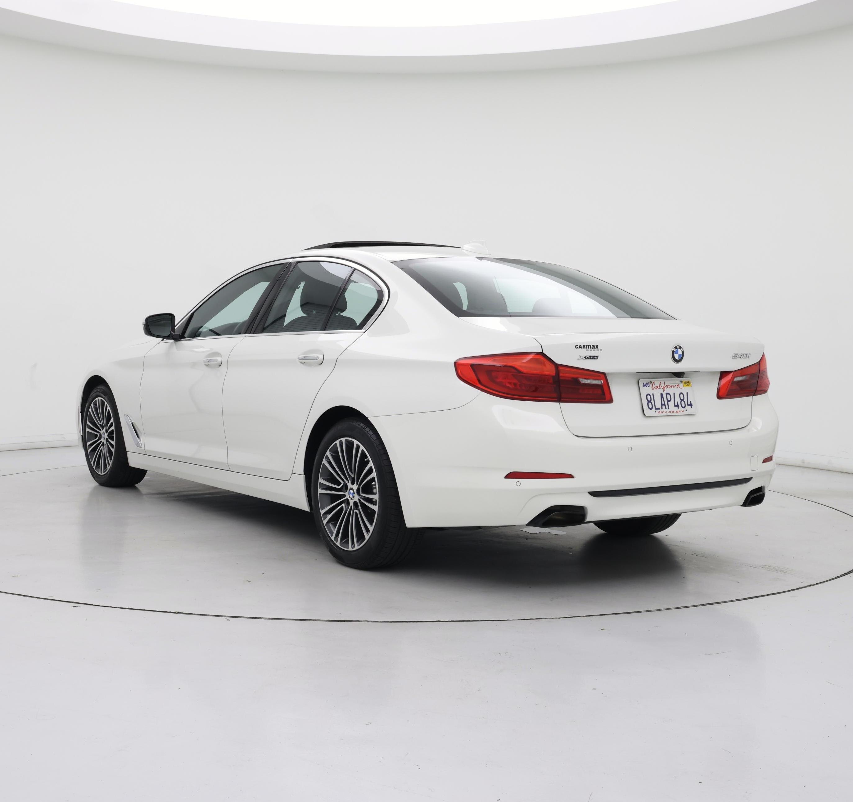 Thumbnail: 2018 BMW 5 Series - 2