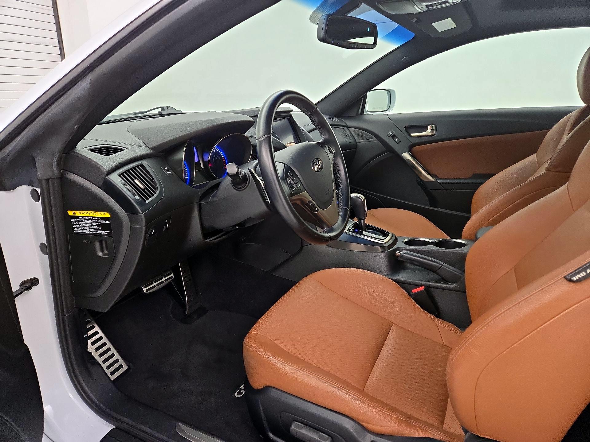 Thumbnail: 2015 Hyundai Genesis - 9