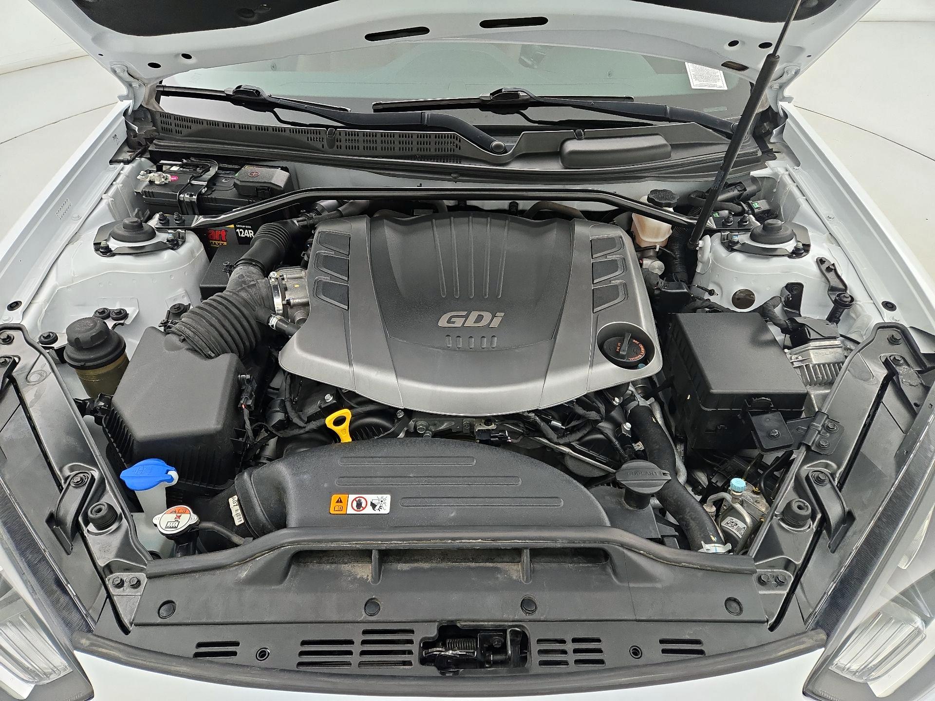 Thumbnail: 2015 Hyundai Genesis - 17