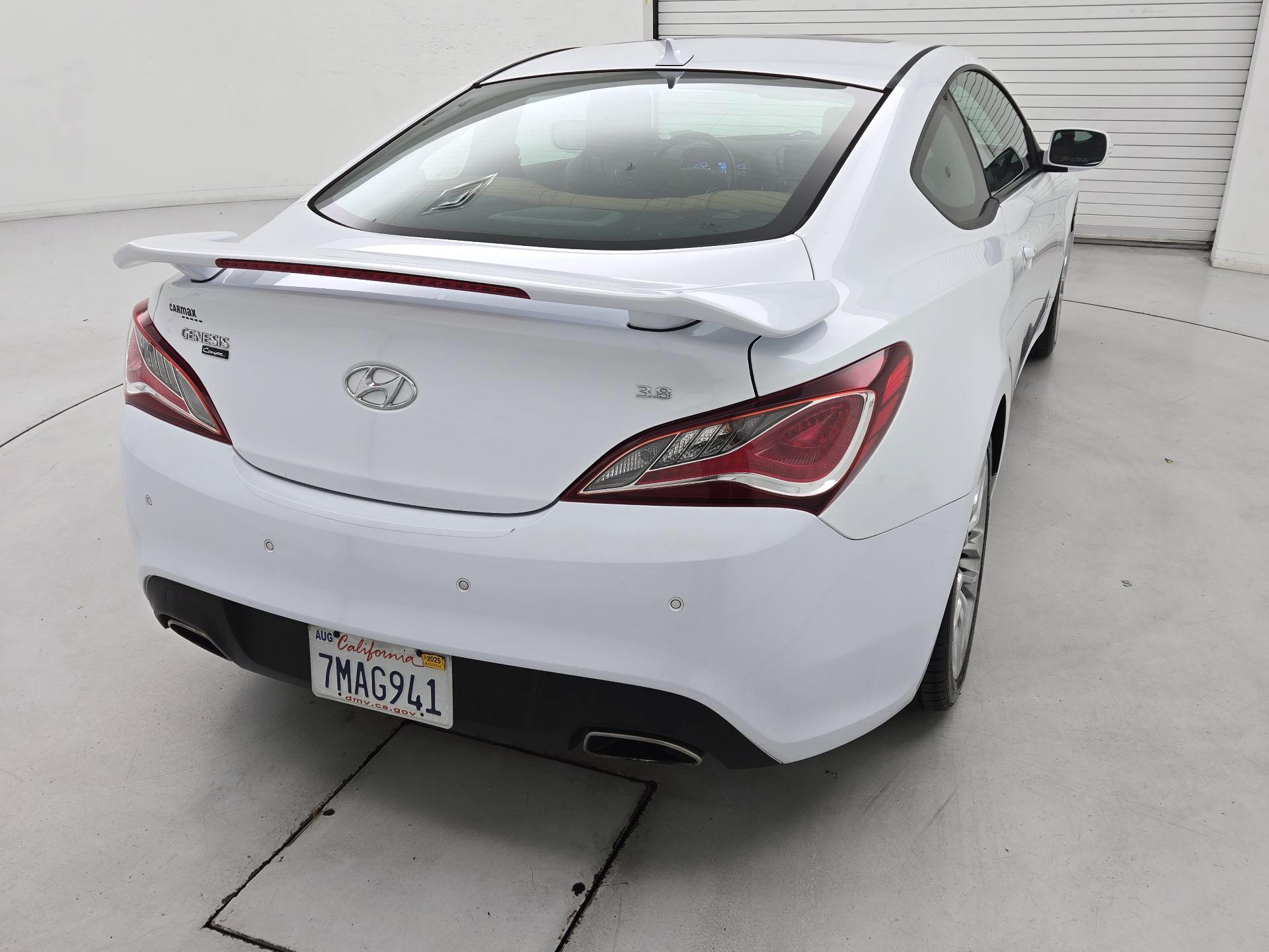 Thumbnail: 2015 Hyundai Genesis - 5