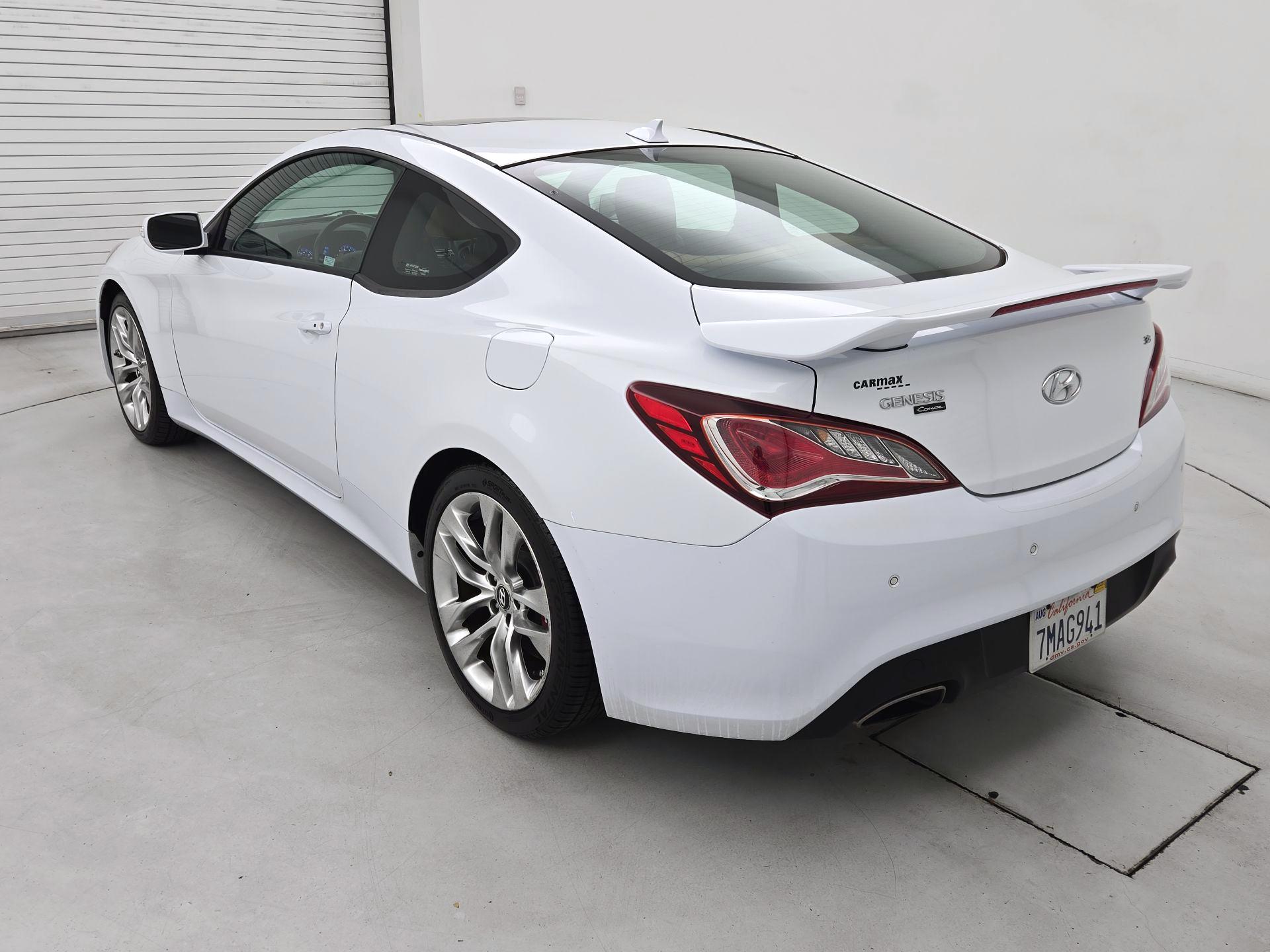 Thumbnail: 2015 Hyundai Genesis - 7