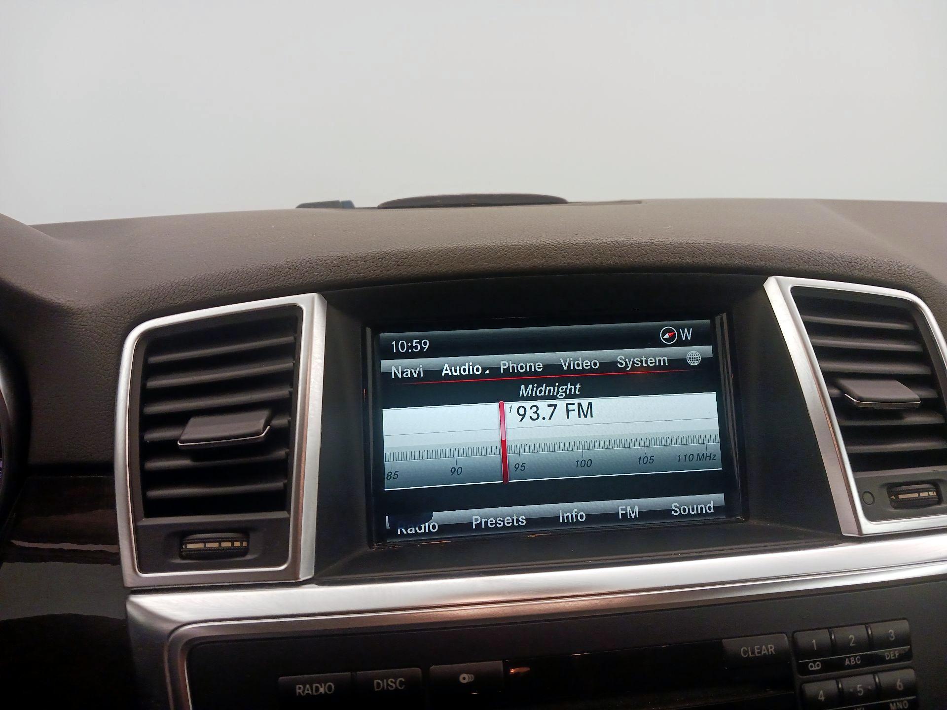 Thumbnail: 2014 Mercedes-Benz M-Class - 15
