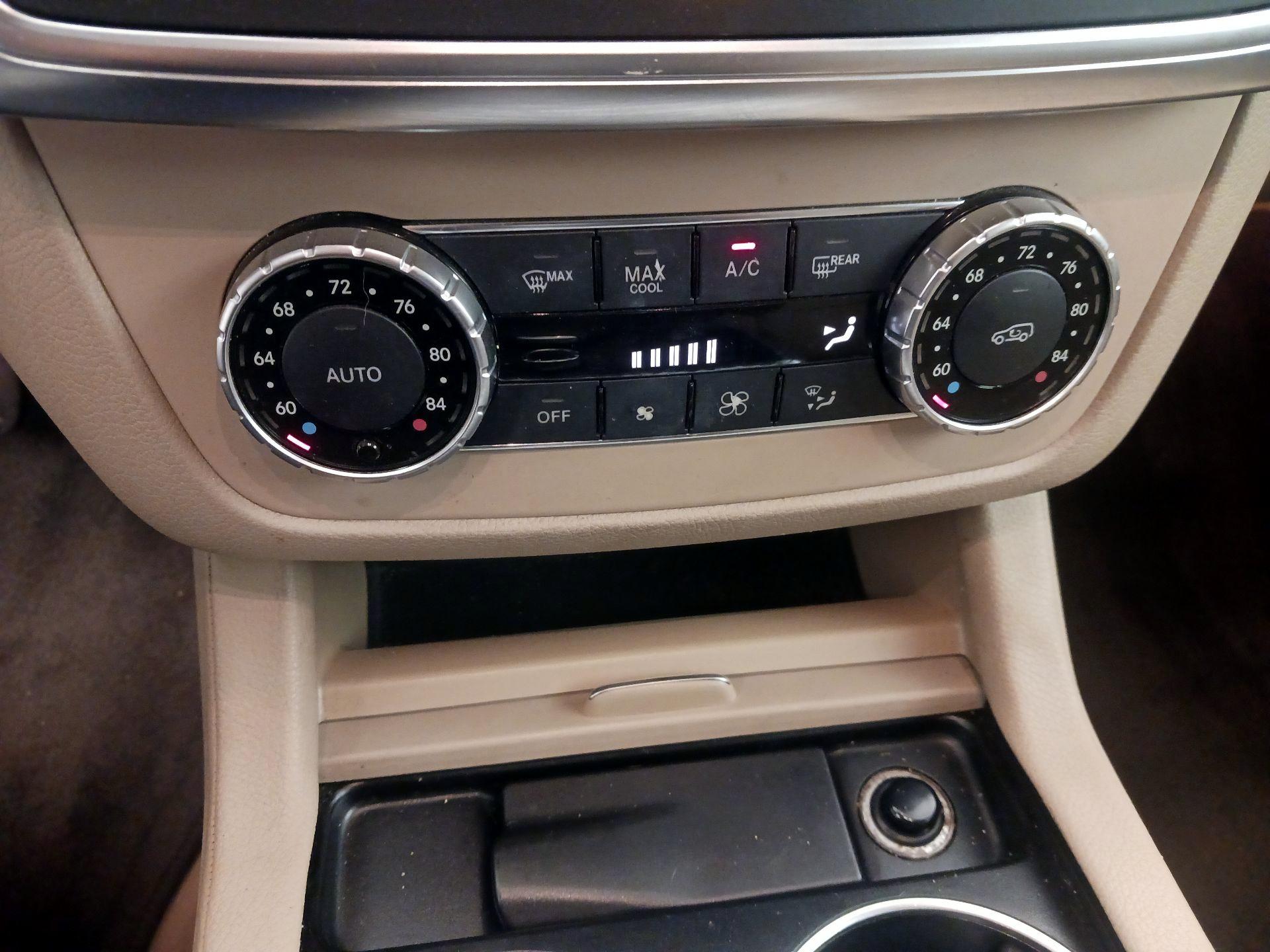 Thumbnail: 2014 Mercedes-Benz M-Class - 16