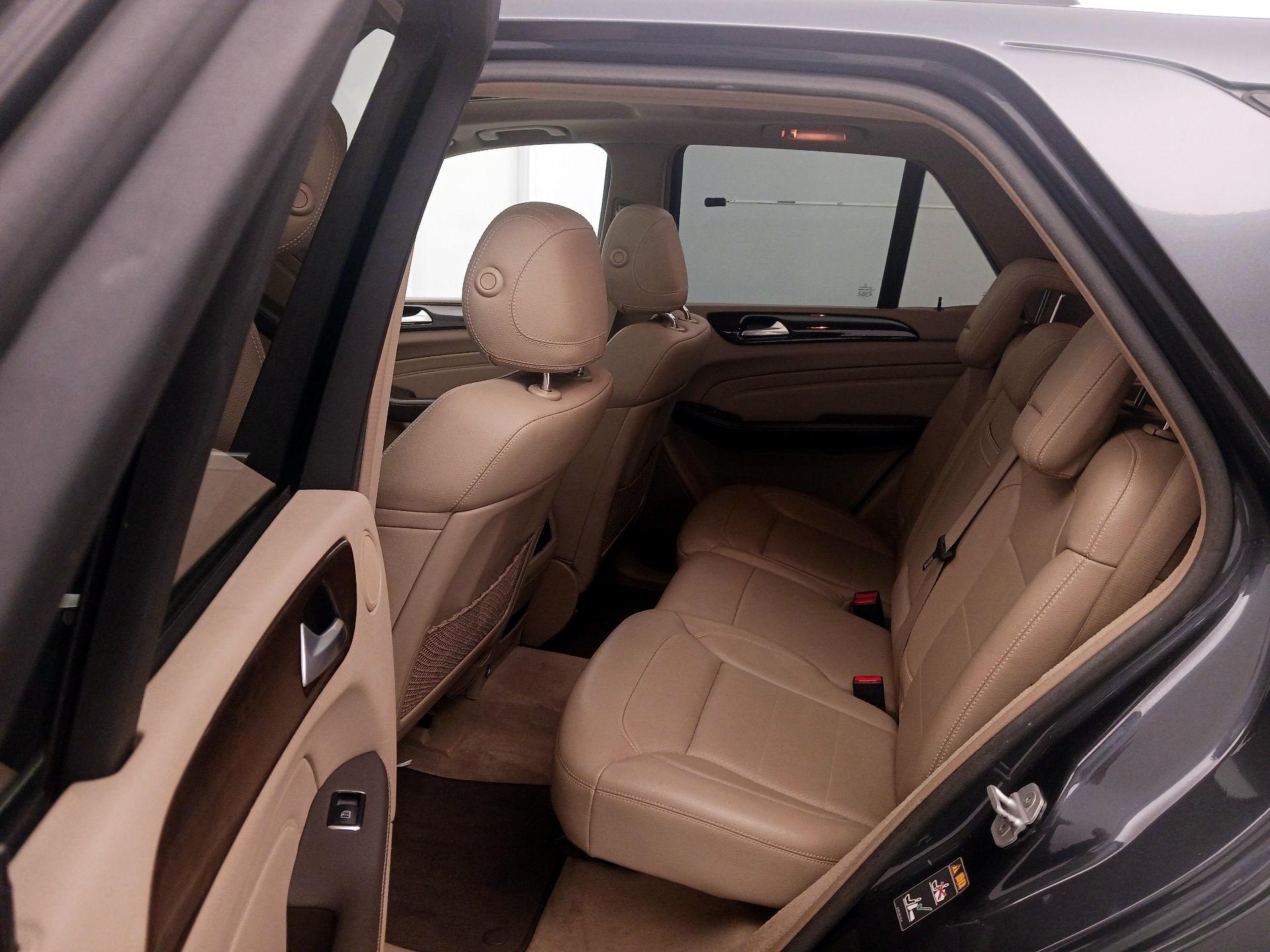 Thumbnail: 2014 Mercedes-Benz M-Class - 19