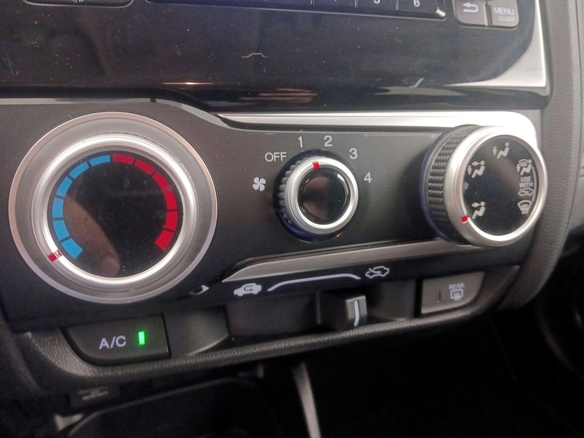 Thumbnail: 2016 Honda Fit - 16