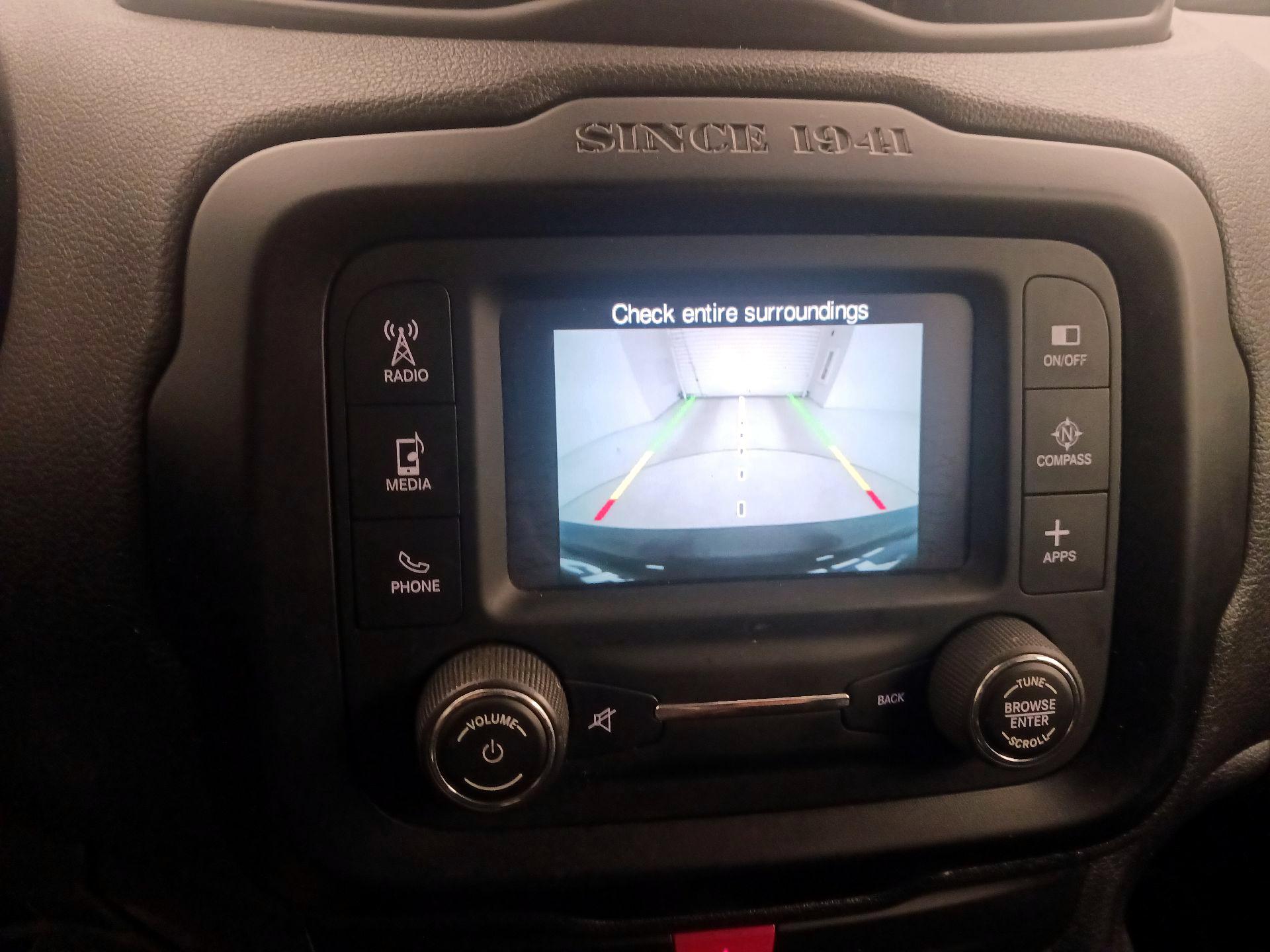 Thumbnail: 2016 Jeep Renegade - 14