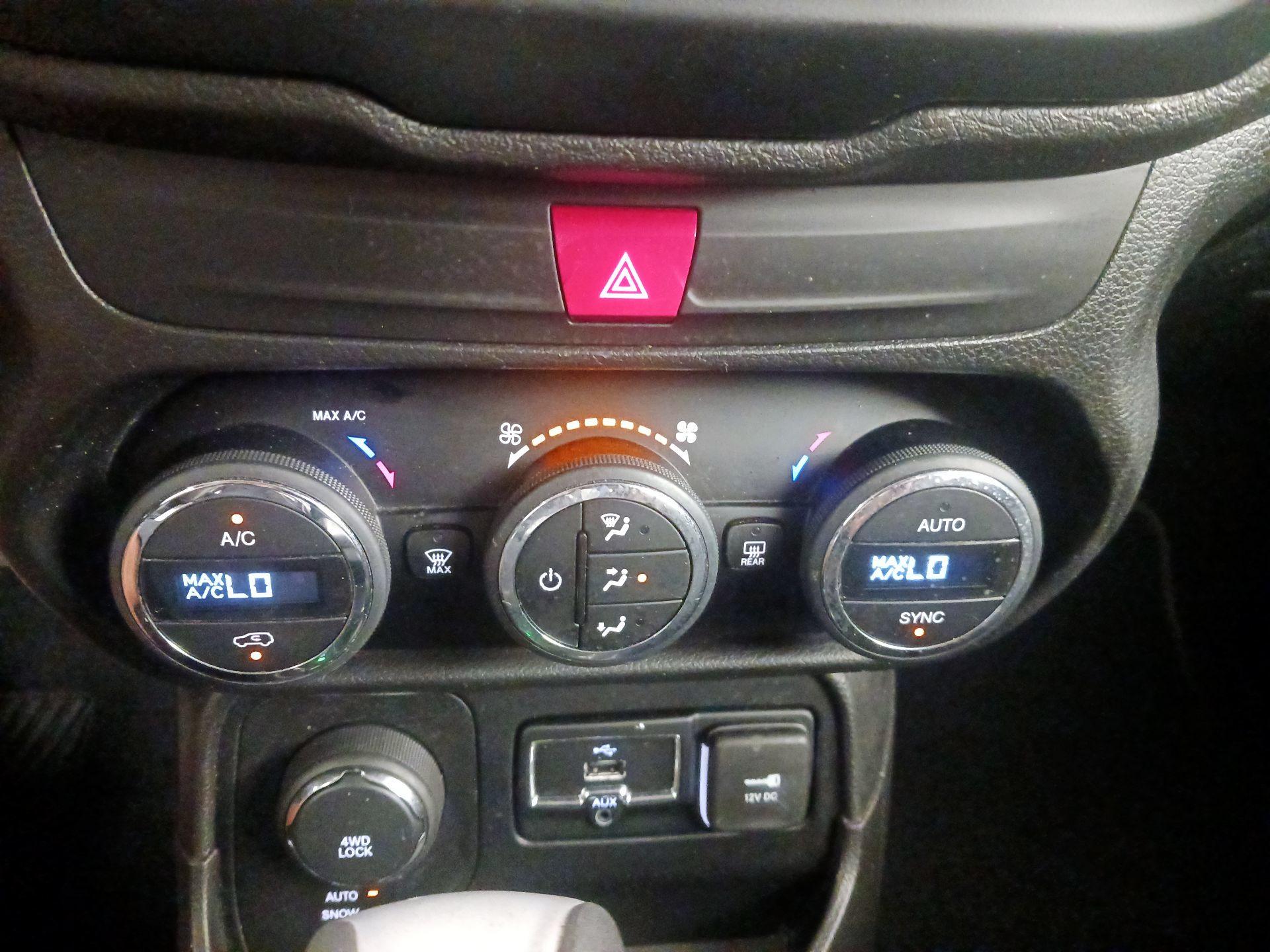 Thumbnail: 2016 Jeep Renegade - 16