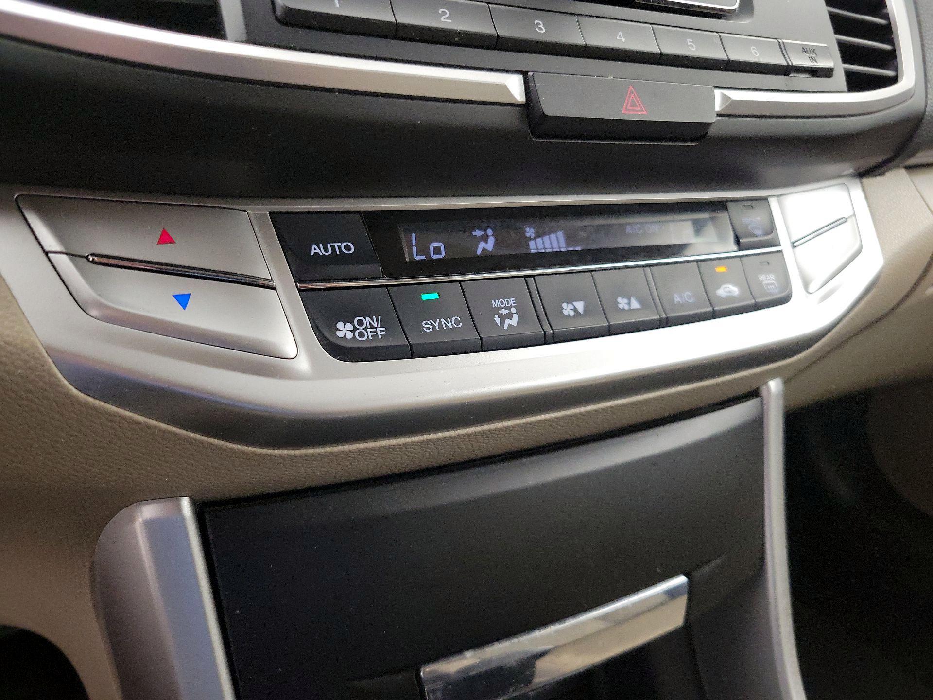 Thumbnail: 2014 Honda Accord - 16
