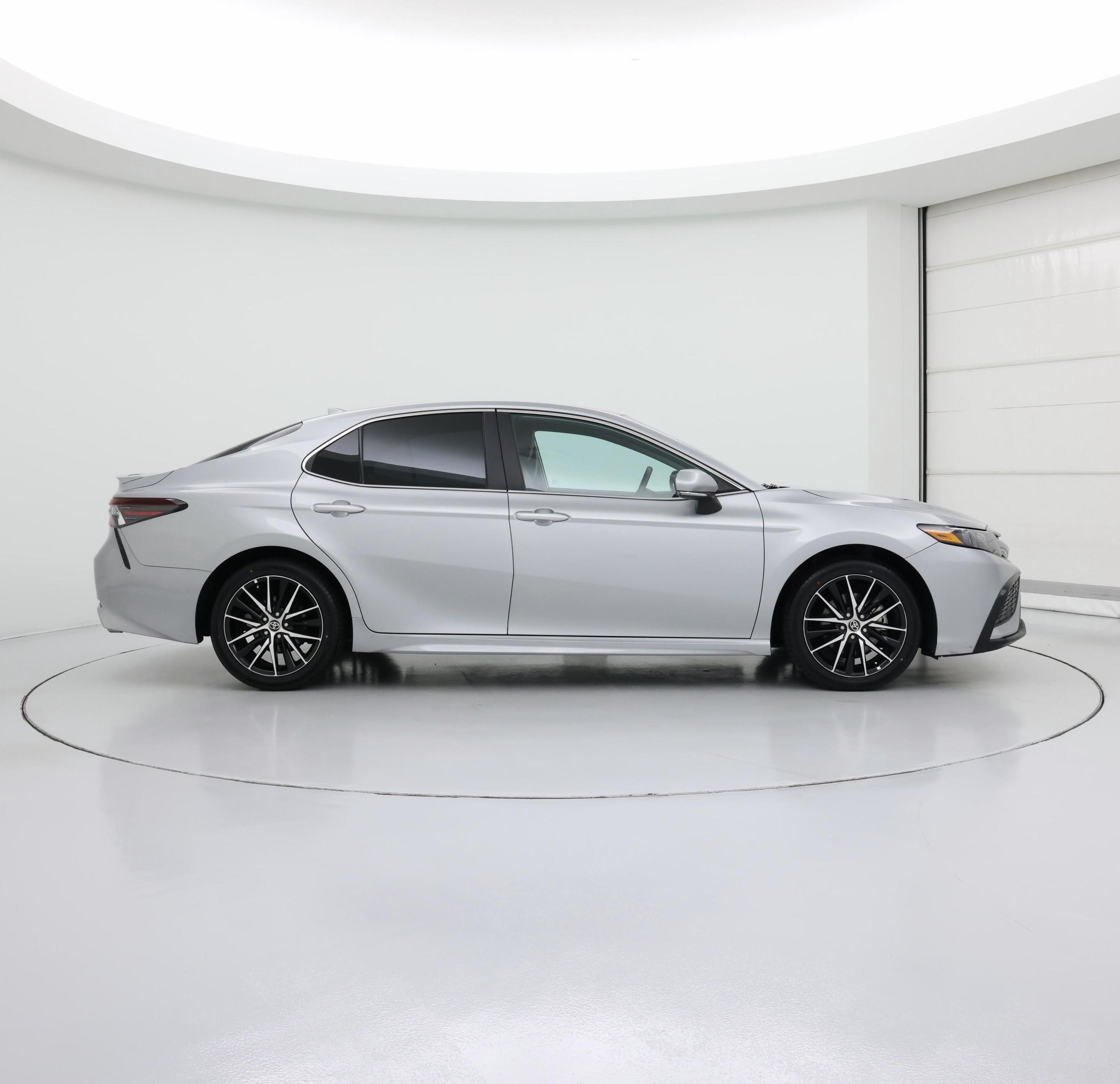 Thumbnail: 2022 Toyota Camry - 7