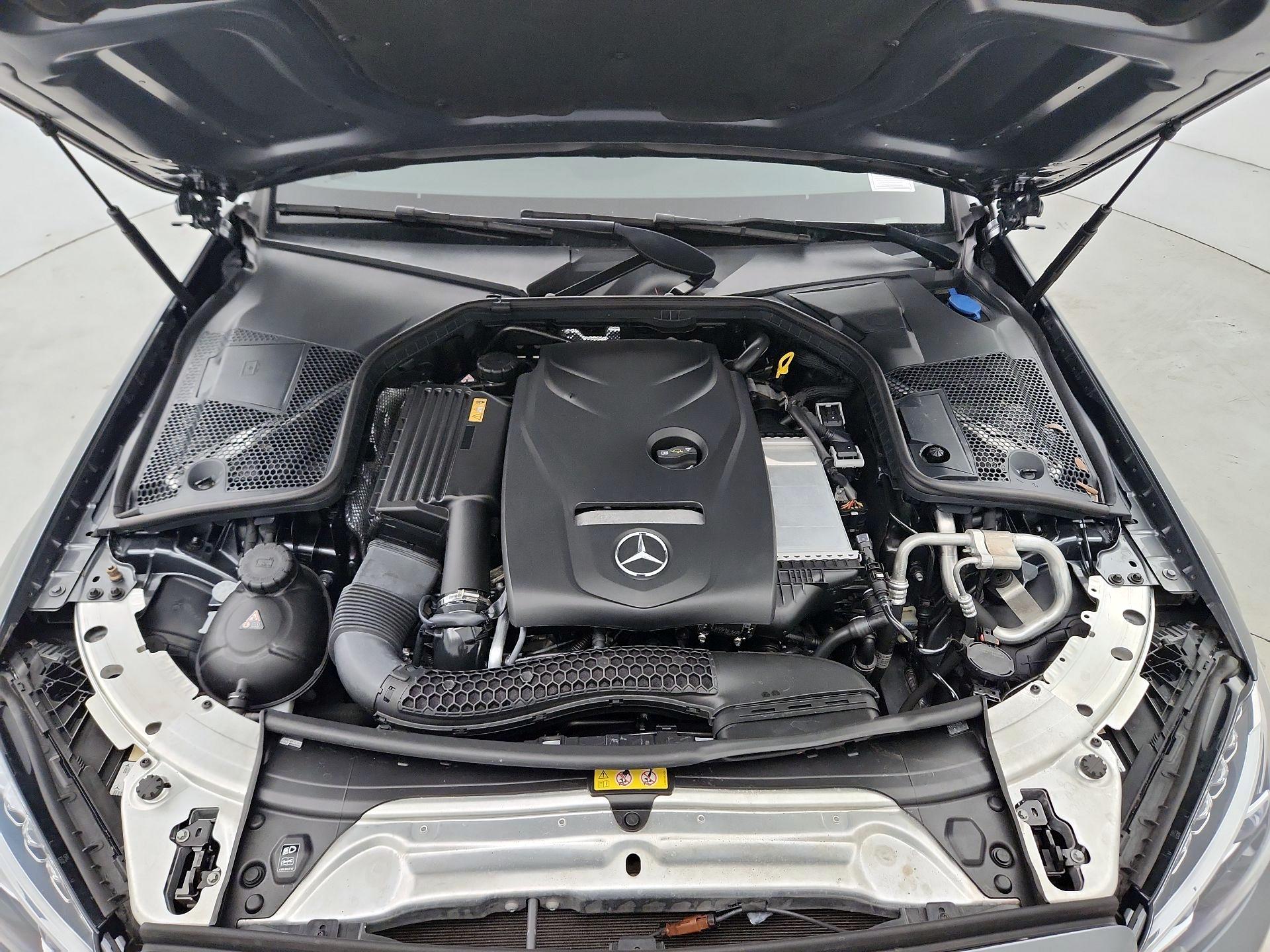Thumbnail: 2017 Mercedes-Benz C-Class - 20