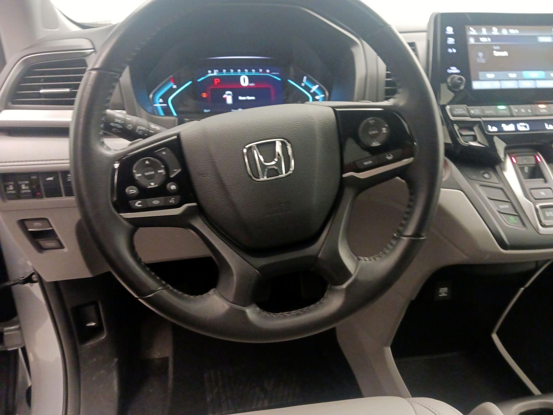 Thumbnail: 2018 Honda Odyssey - 10