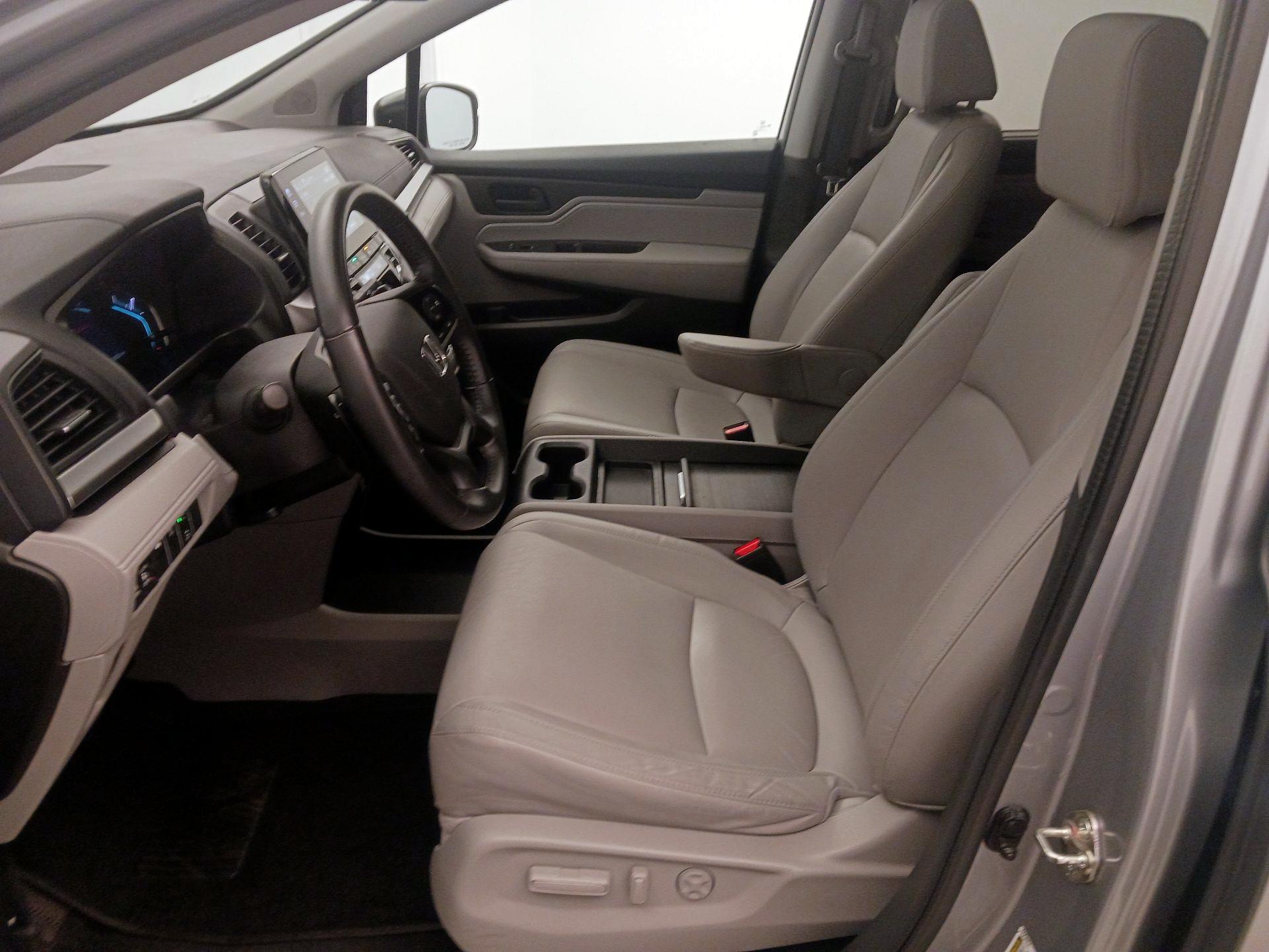 Thumbnail: 2018 Honda Odyssey - 11