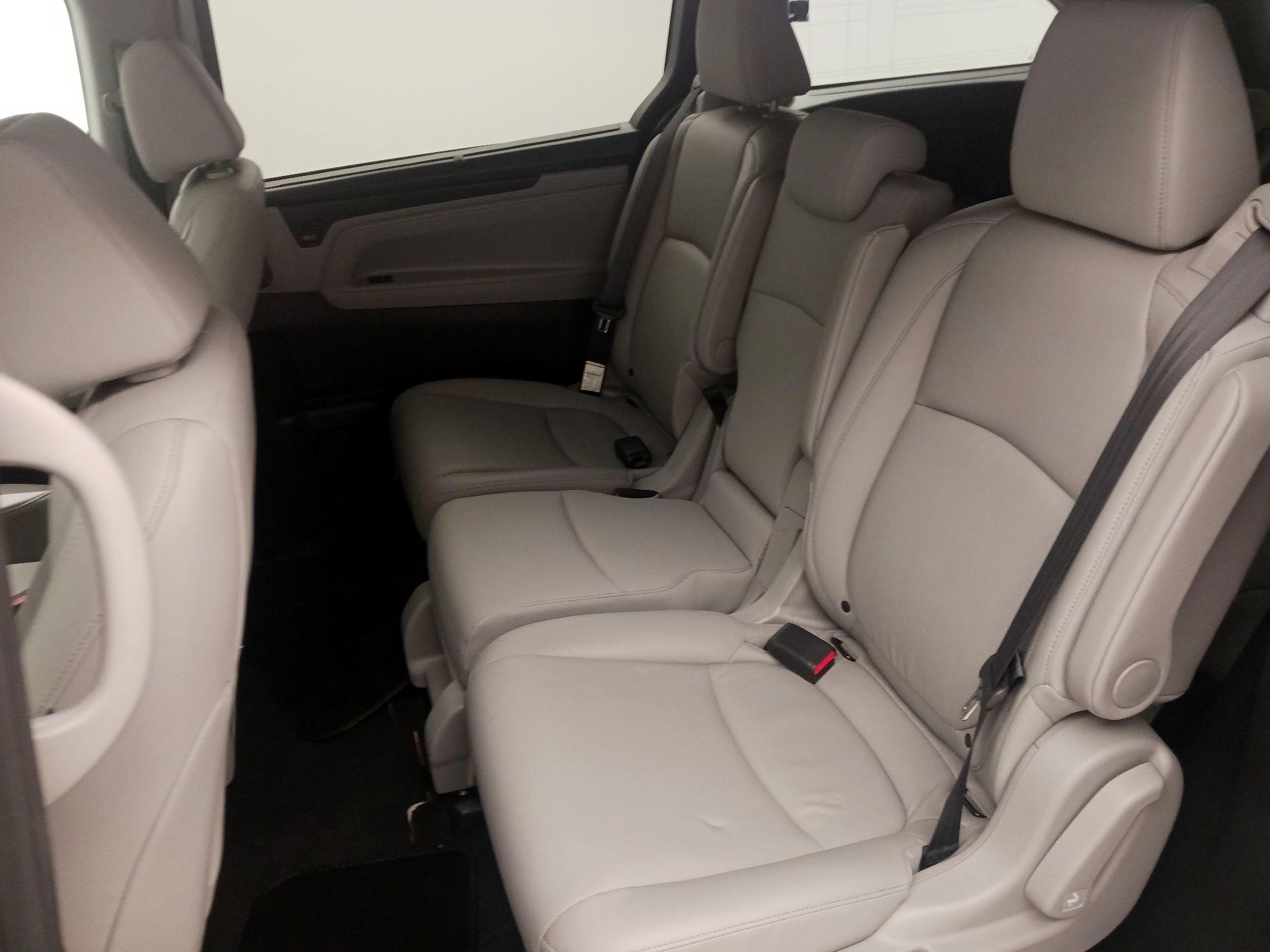 Thumbnail: 2018 Honda Odyssey - 19