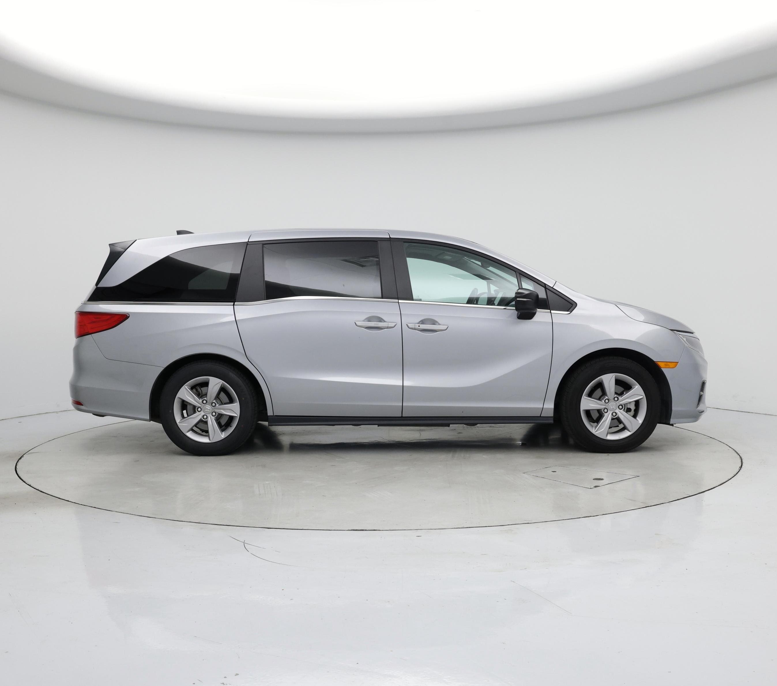 Thumbnail: 2018 Honda Odyssey - 7