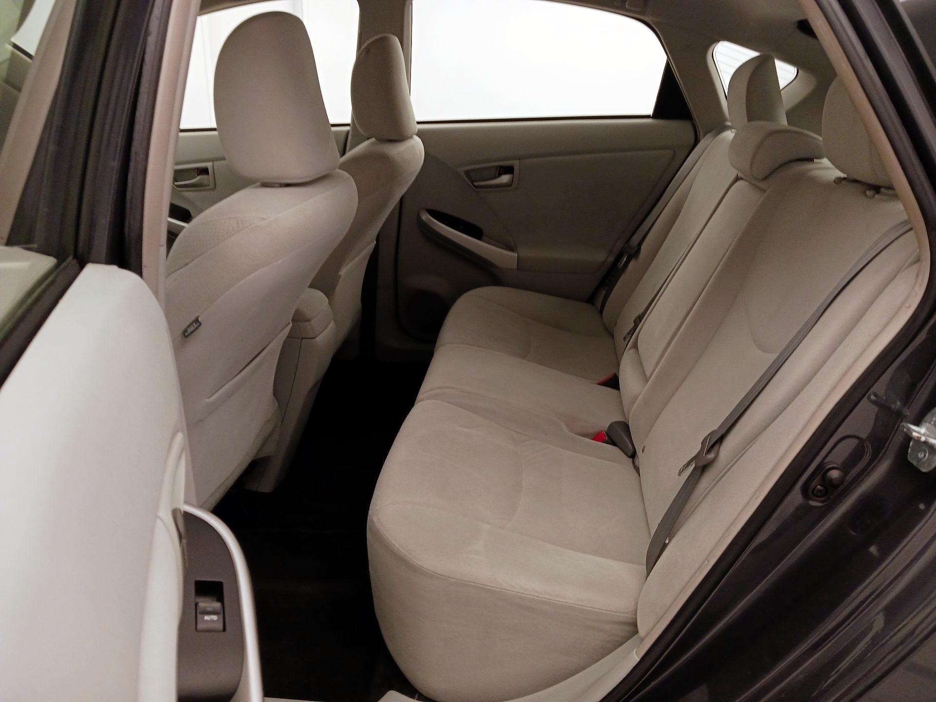 Thumbnail: 2015 Toyota Prius - 19
